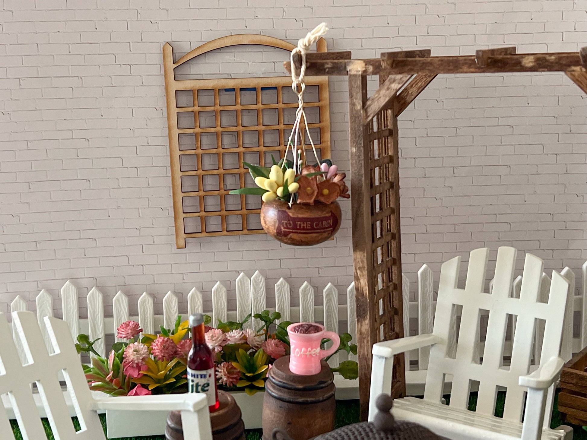 Miniature Hanging Clay Pot with Flowers – 1:12 Scale - Dollhouse Cabin & Kitchen Decor __etsy:5646674444