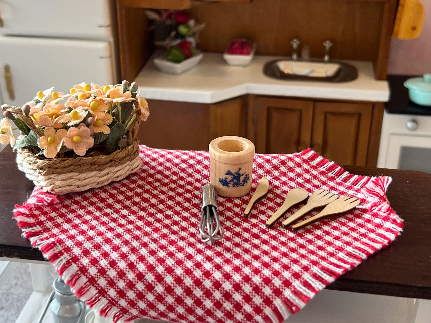 Miniature Kitchen Utensil Set 1:12 Scale –  Dollhouse Beige Cooking Tools __etsy:7981899407