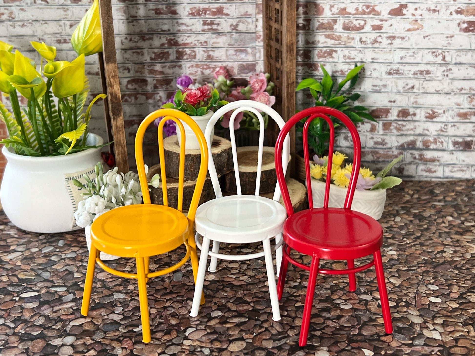 Miniature Metal Patio Chairs 1 PC, 1:12 Scale - Dollhouse White, Red, or Yellow Chairs __etsy:5868123736