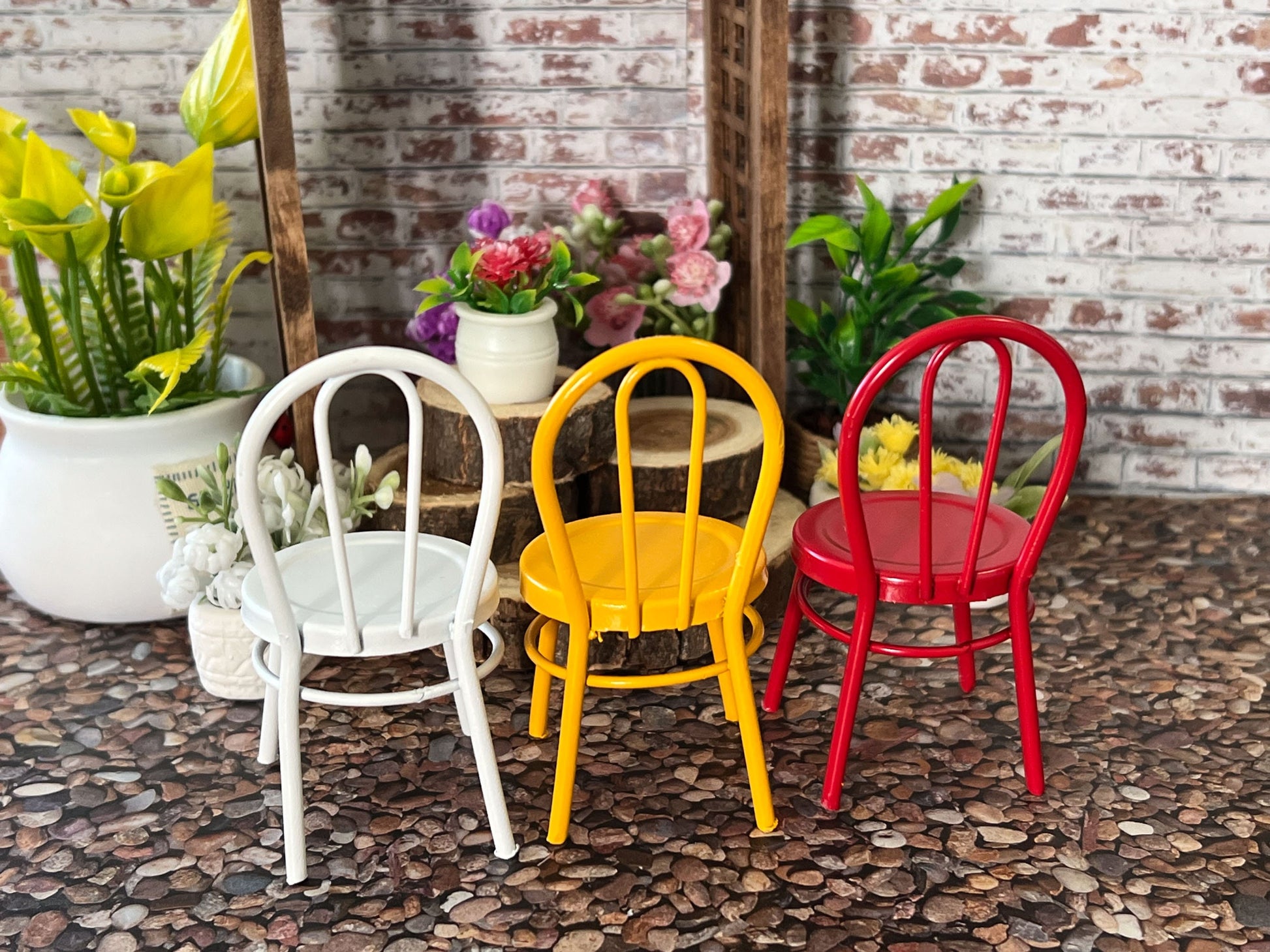 Miniature Metal Patio Chairs 1 PC, 1:12 Scale - Dollhouse White, Red, or Yellow Chairs __etsy:5868123722