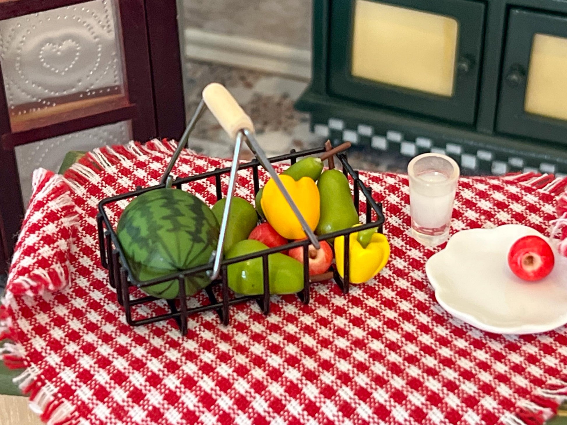Miniature Metal Shopping Basket 1:12 Scale – Dollhouse Kitchen Decor __etsy:6756499249