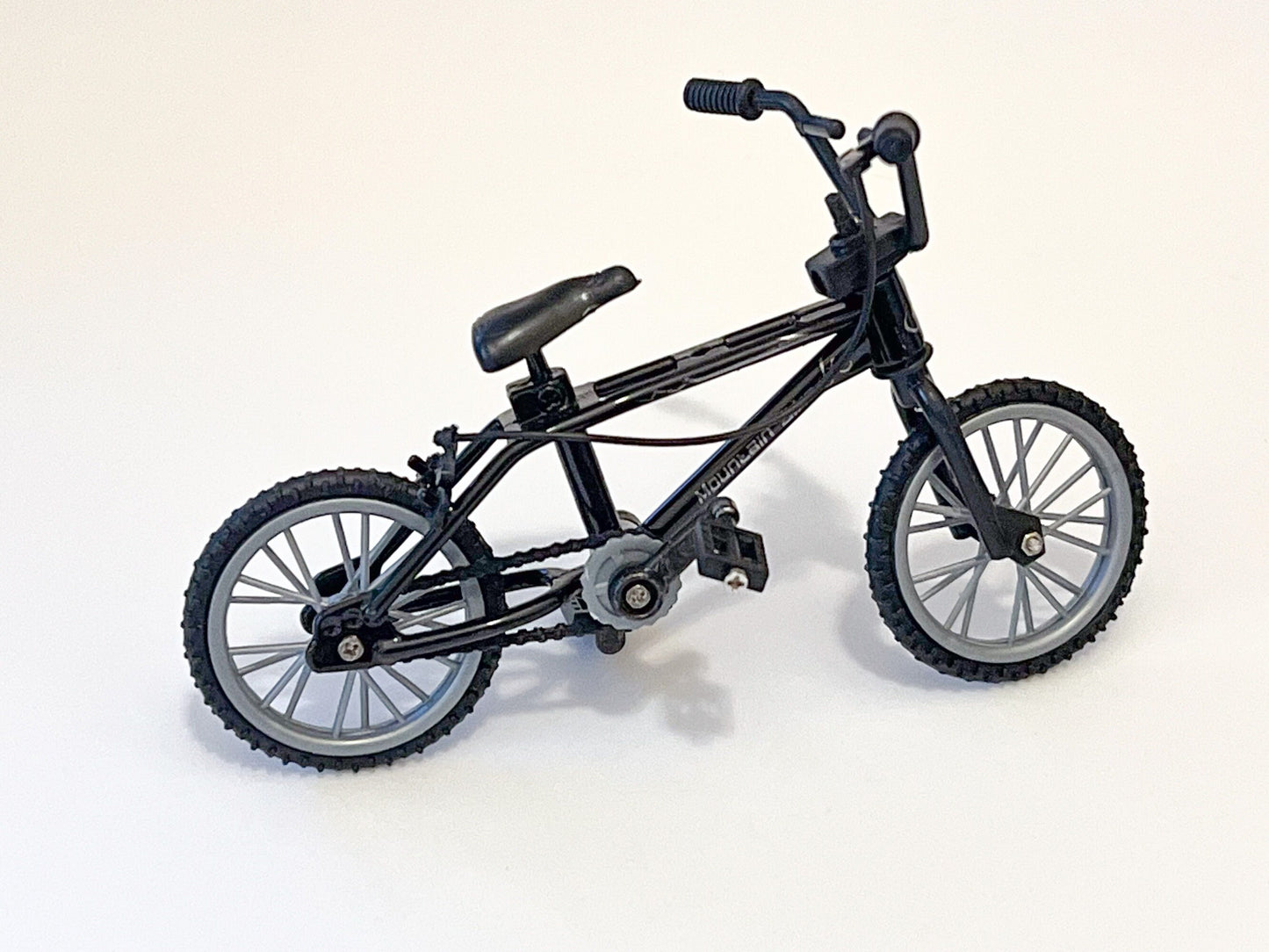 Miniature Mountain Bike 1:12 Scale – Dollhouse Decor | Metal Bicycle with Working Parts __etsy:5649407013
