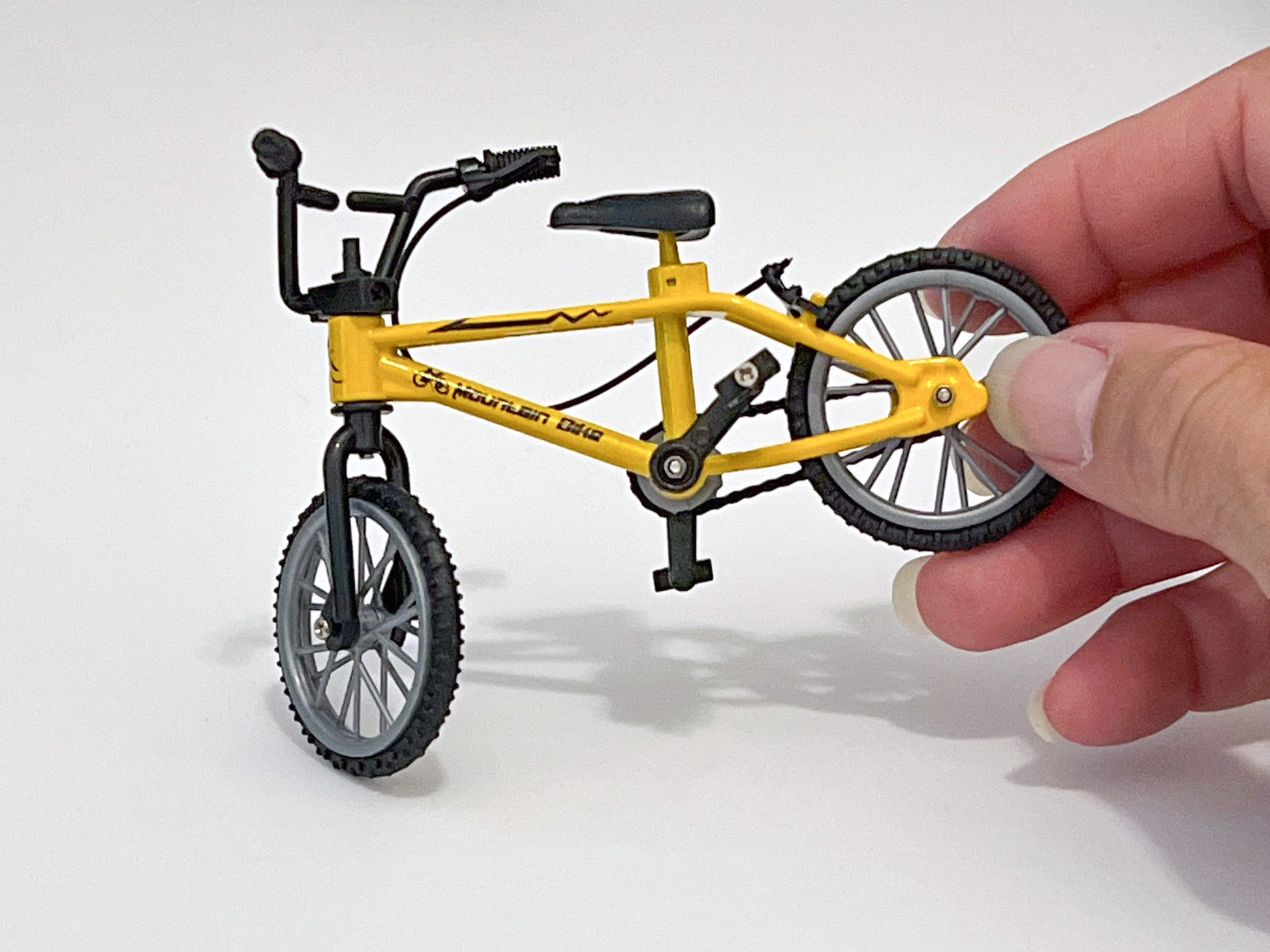 Miniature Mountain Bike 1:12 Scale – Dollhouse Decor | Metal Bicycle with Working Parts __etsy:5601316594