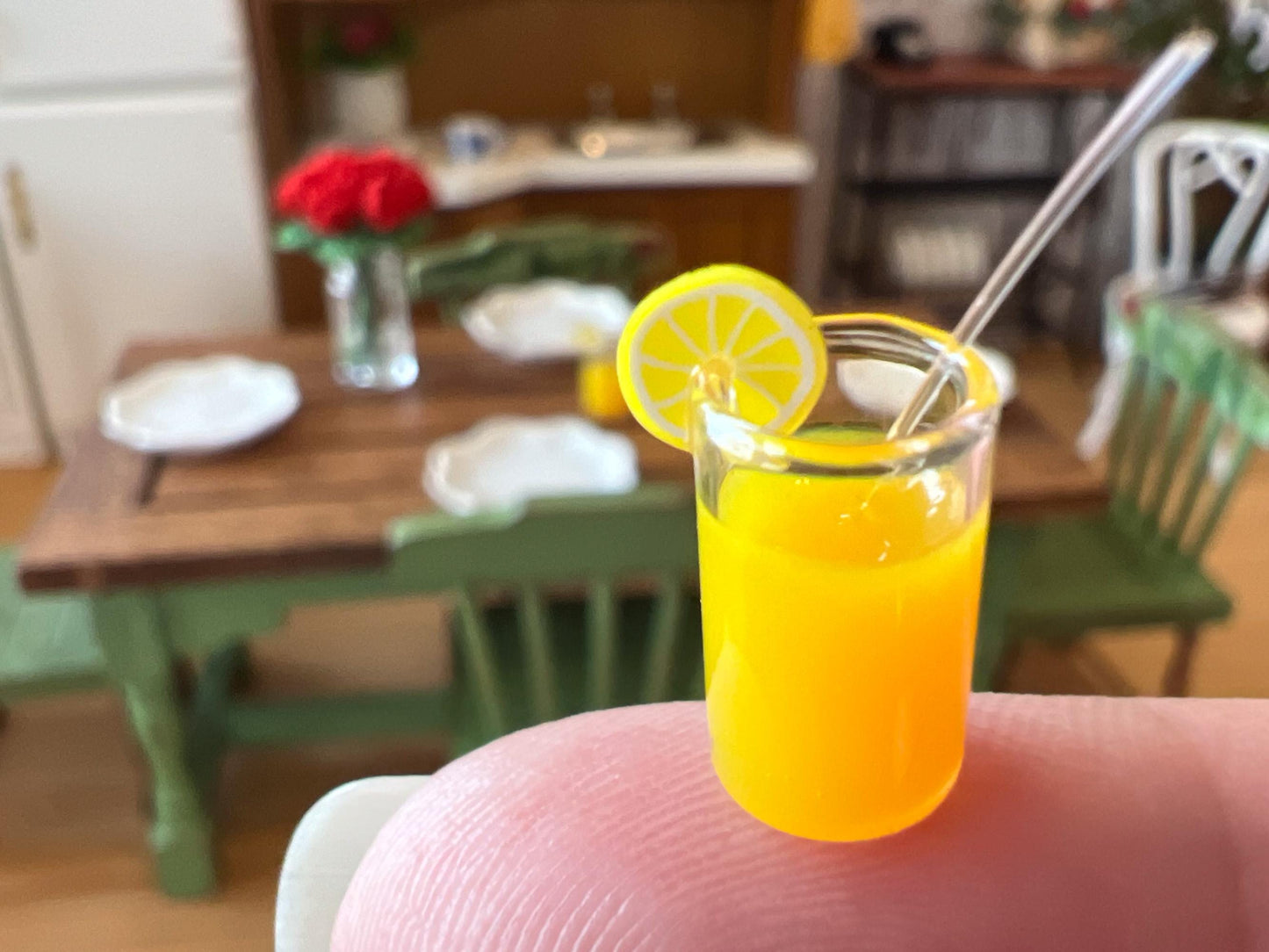 Miniature Orange Juice Glasses - 1:12 Scale 4- Piece Set - Dollhouse Kitchen Decor __etsy:6451429038