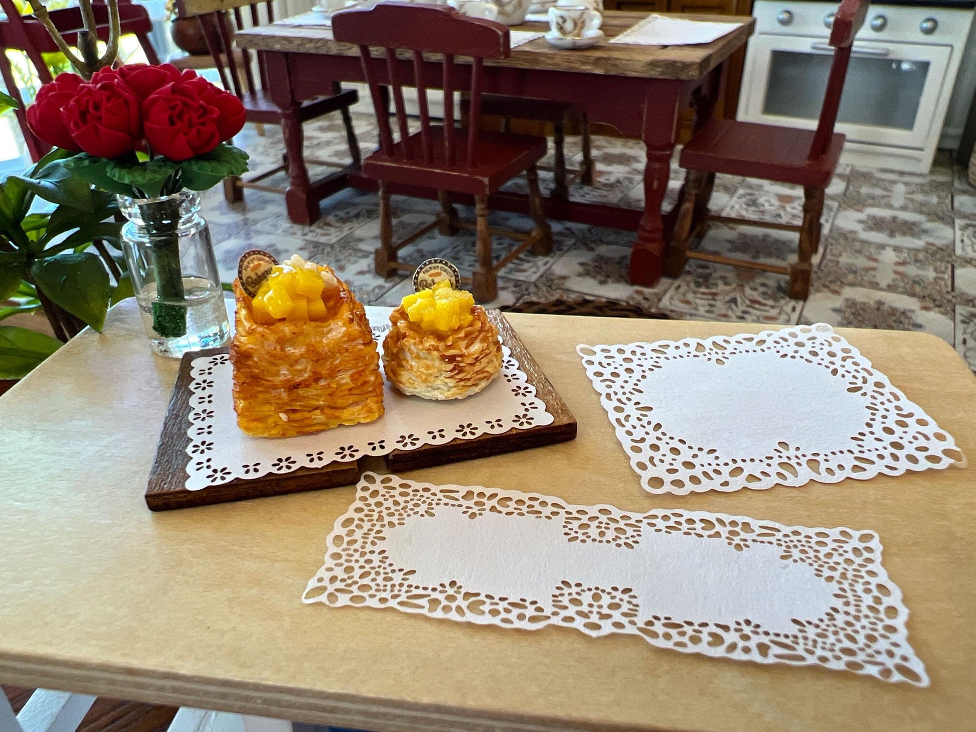 Miniature Paper Doilies 1:12 Scale - Dollhouse Antique Lace Table Decor __etsy:6800053363