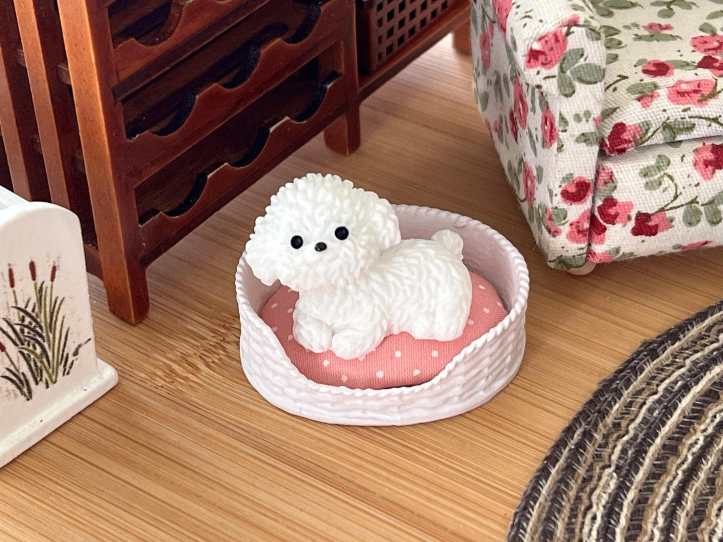 Miniature Pet Bed with Poodle 1:12 Scale – Dollhouse Wicker-Style White Bed & Fabric Cushion __etsy:6886216142