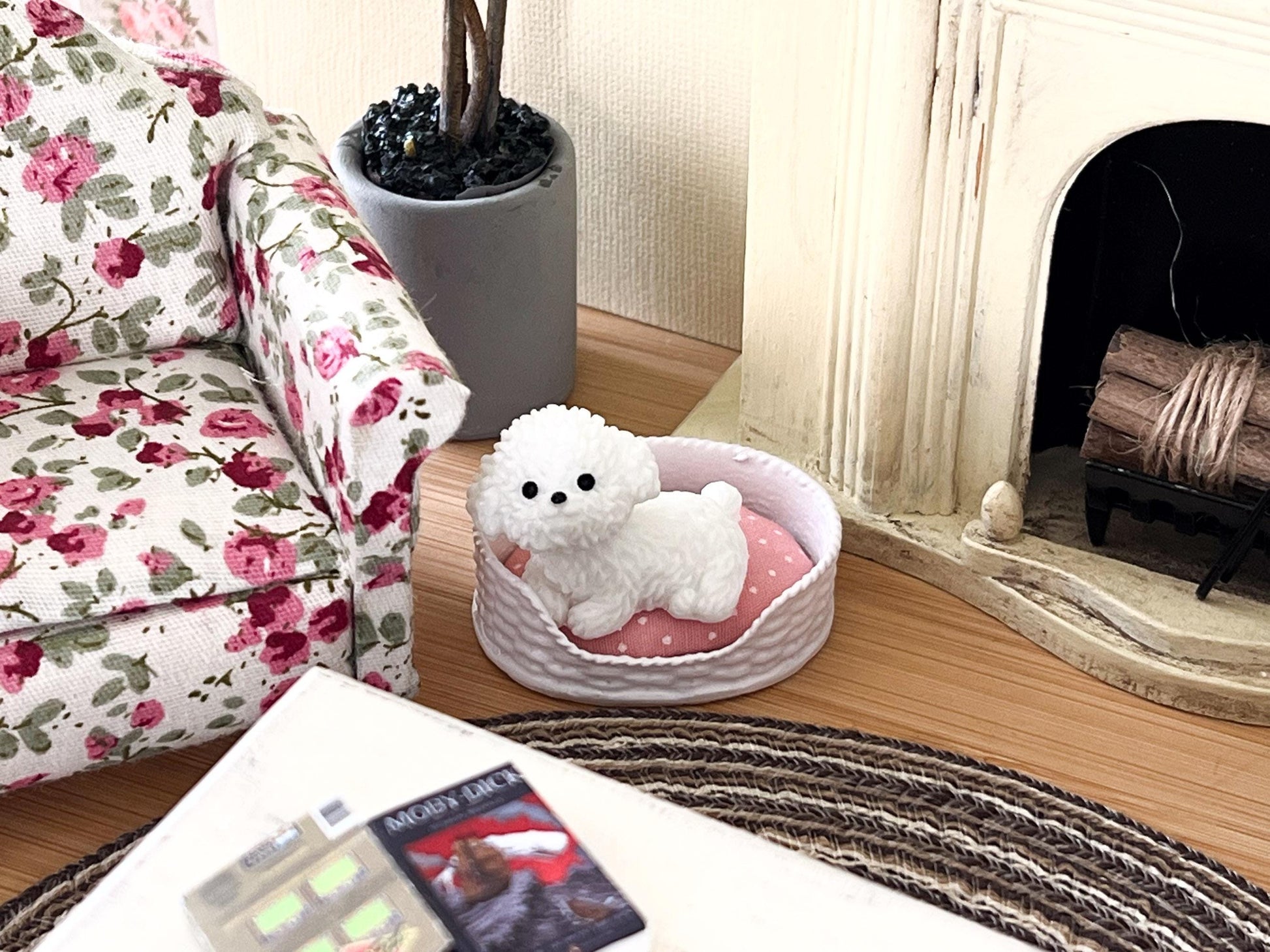Miniature Pet Bed with Poodle 1:12 Scale – Dollhouse Wicker-Style White Bed & Fabric Cushion __etsy:6934192917