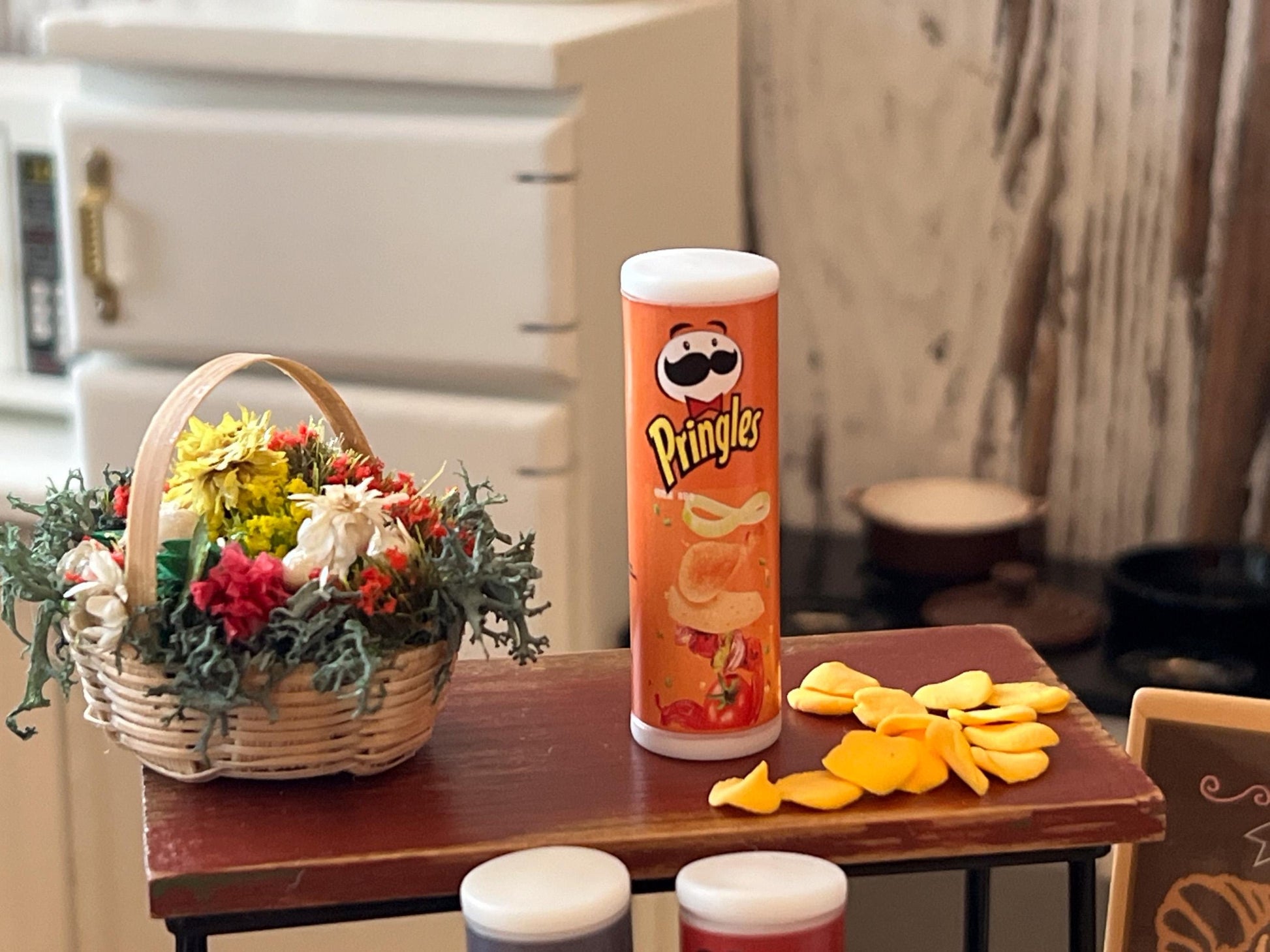 Miniature Potato Chips – 1:12 Scale – Dollhouse Realistic Cans with Chips Inside __etsy:6510634071