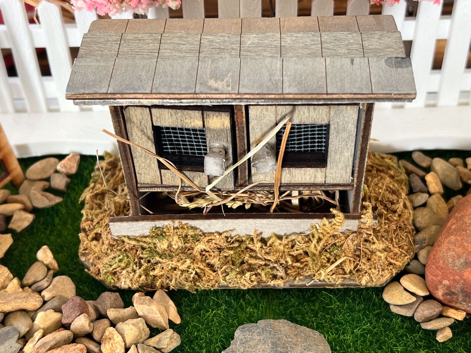Miniature Rabbit Hutch - 1:12 Scale, Dollhouse Farmhouse Backyard Decor __etsy:5986833765