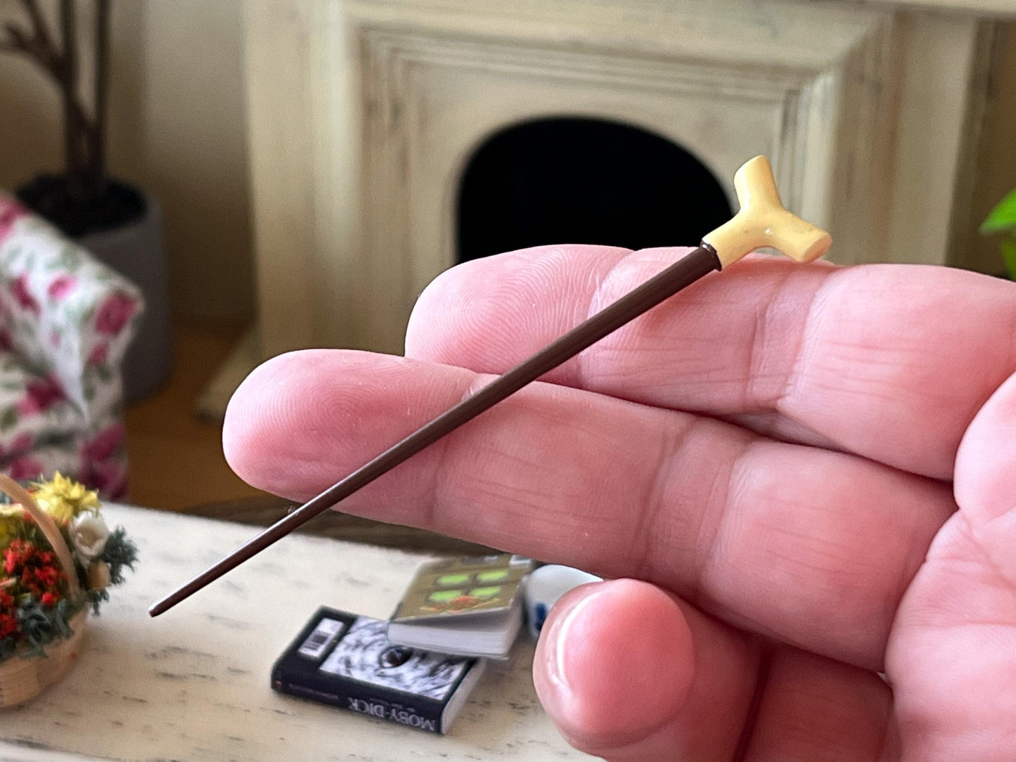 Miniature Retro Walking Cane – 1:12 Scale- Dollhouse Decor for Office or Living Room __etsy:6885968990