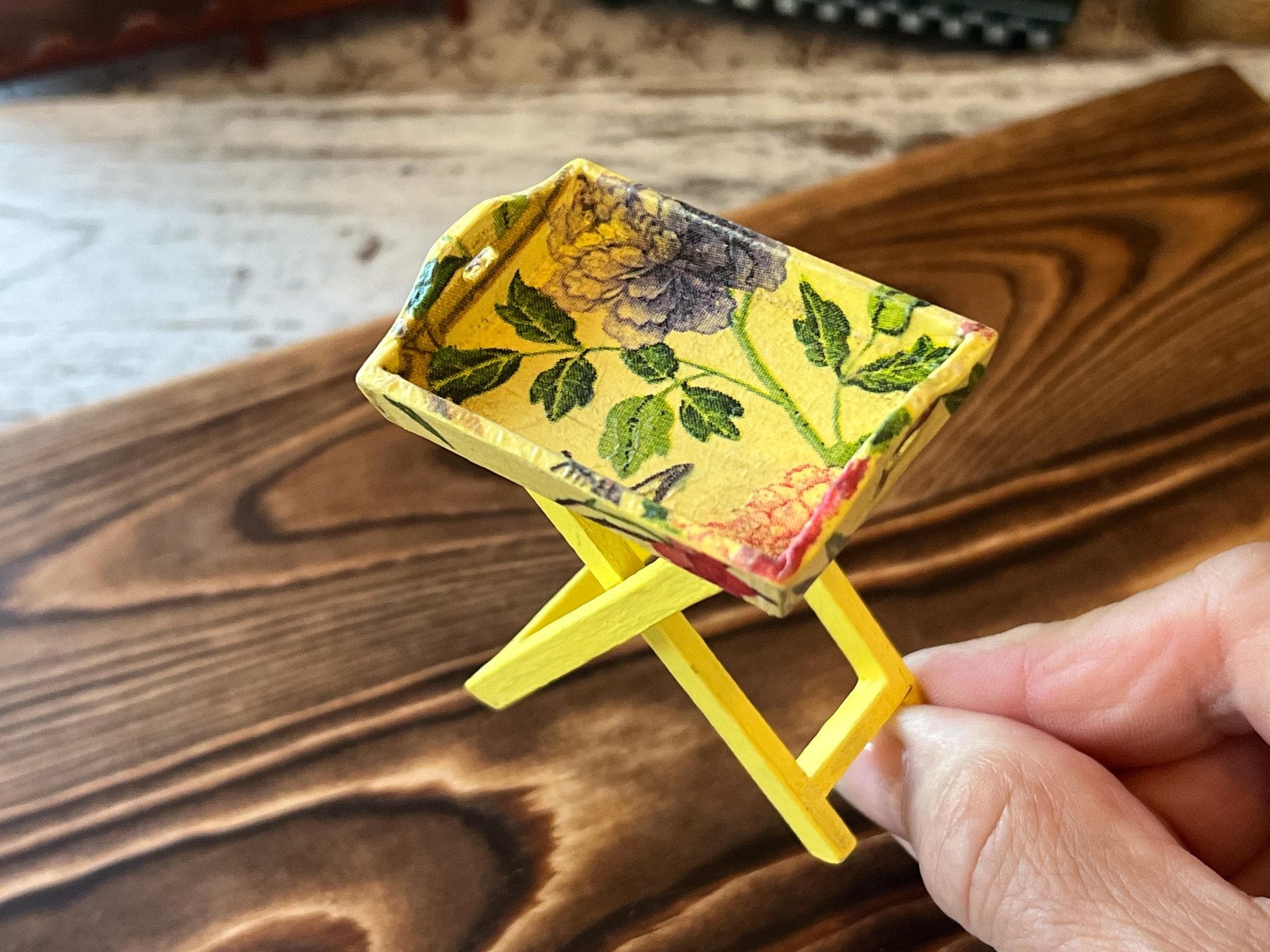 Miniature Rustic Yellow TV Tray Table – 1:12 Scale - Dollhouse Furniture & Shabby Chic Decor __etsy:6848852789