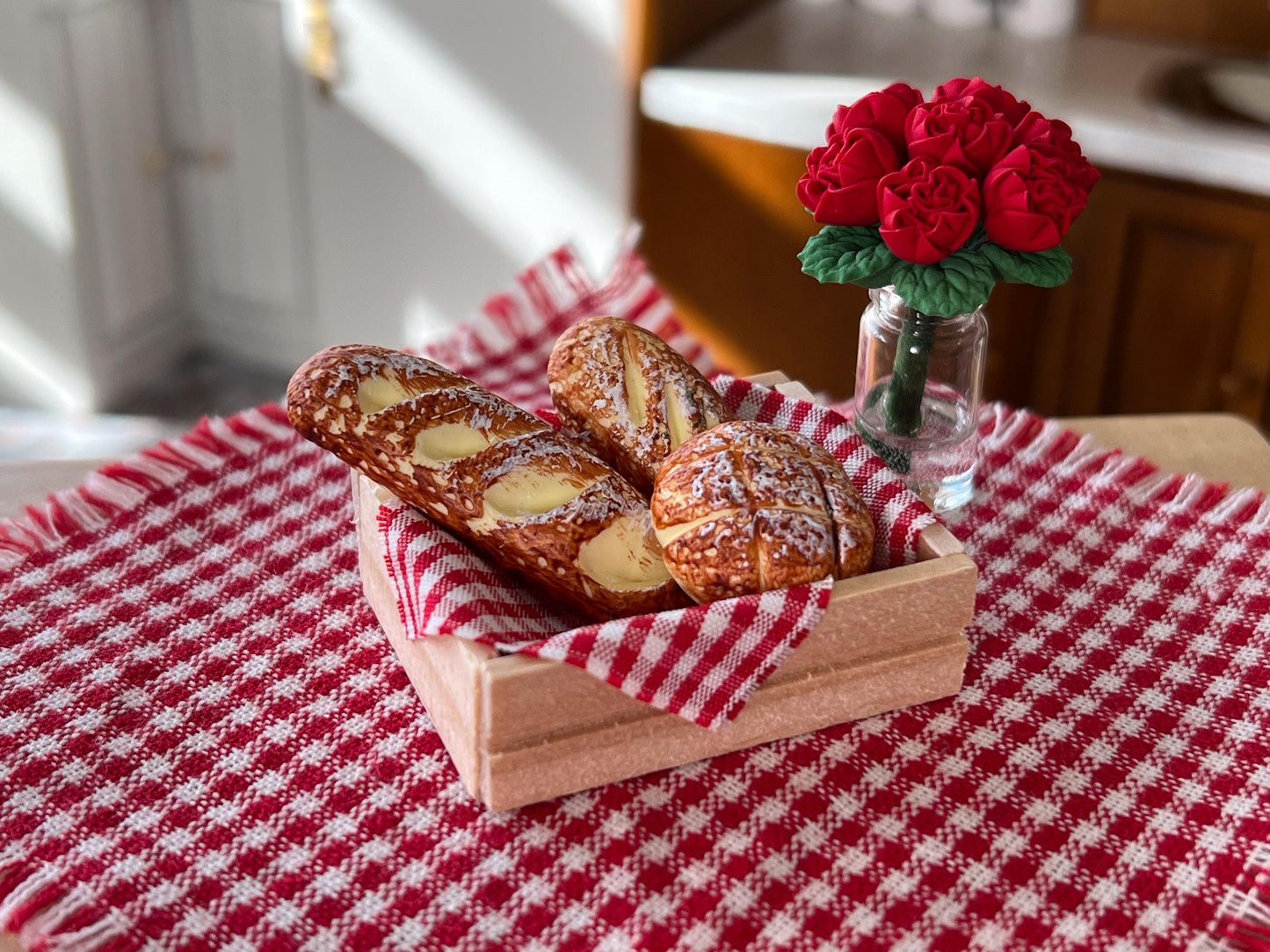Miniature 1:12 Scale French Bread in Wooden Crate – Bakery Loaves with Gingham Lining __etsy:6744460048