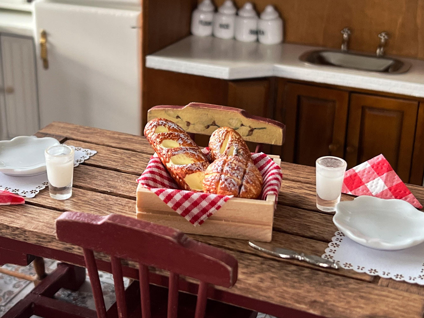 Miniature 1:12 Scale French Bread in Wooden Crate – Bakery Loaves with Gingham Lining __etsy:6792484695