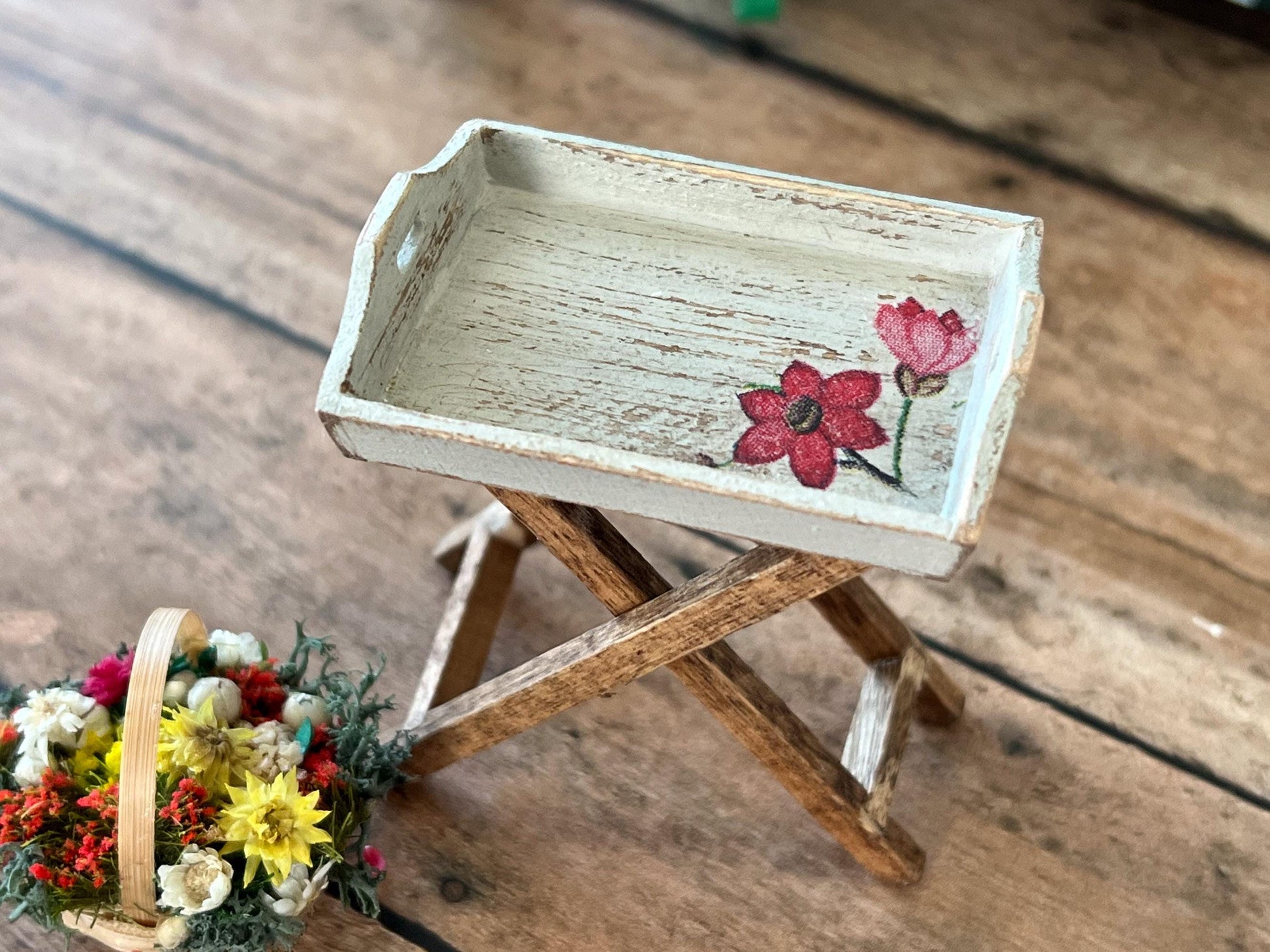 Miniature  1:12 Scale Rustic Beige TV Tray Table – Dollhouse Furniture Decor __etsy:6828074139