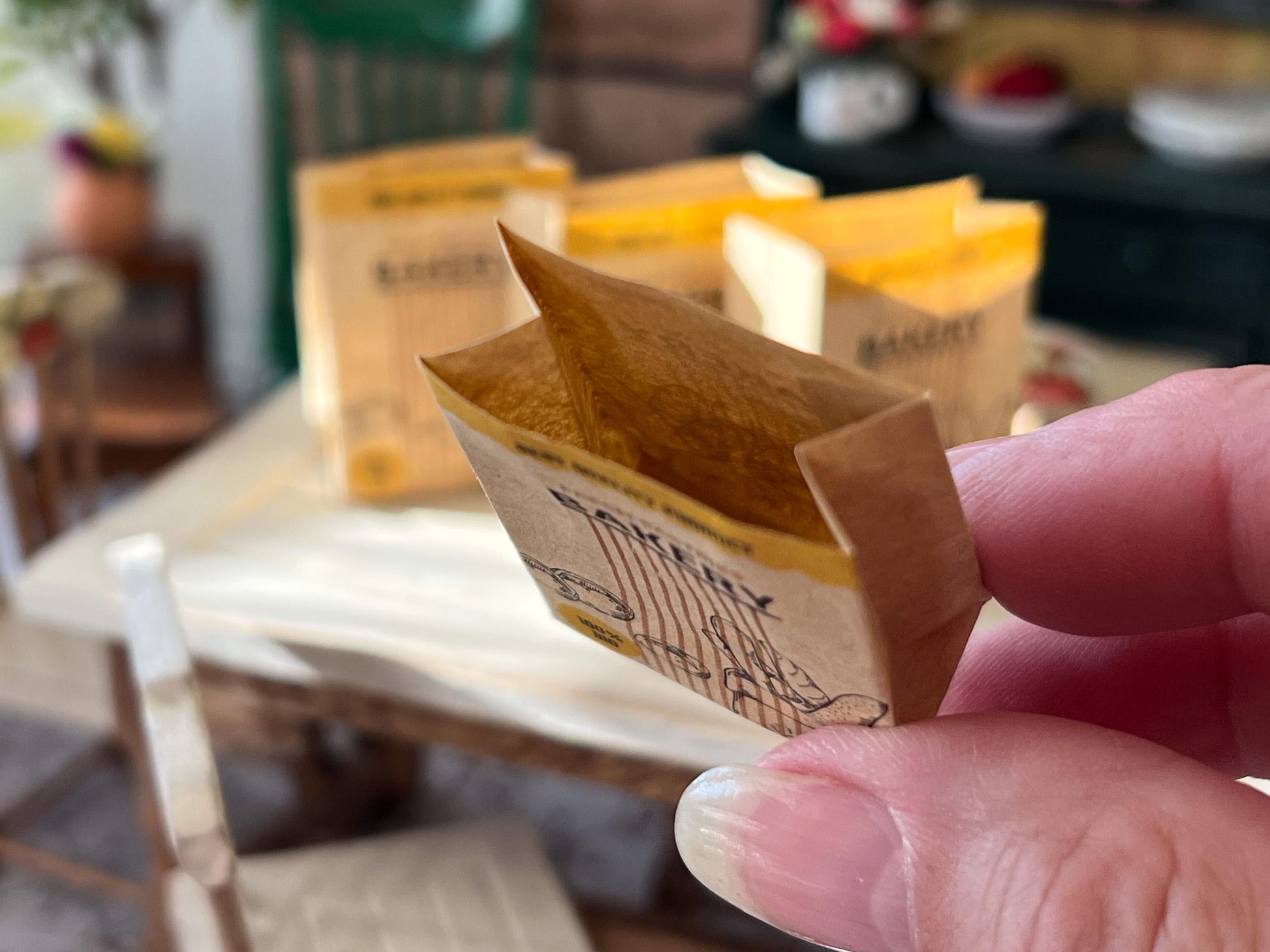Miniature 1:12 Scale Supermarket Kraft Paper Bags – 4 PC with 3 French Bread Baguettes __etsy:6792044602