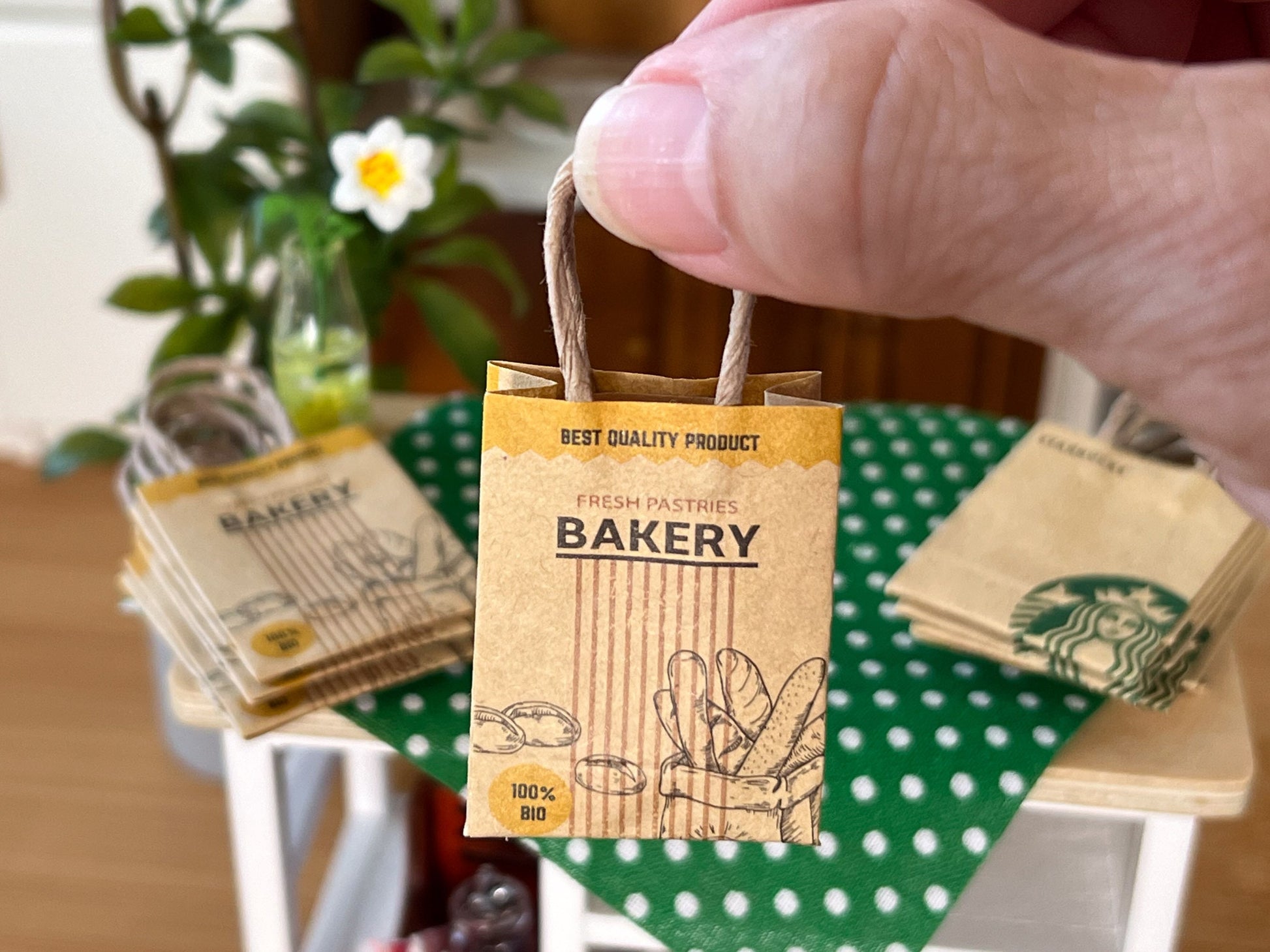 Miniature 1:12 Scale Supermarket Kraft Paper Bags – Set of 4 | Coffee & Bakery Bags __etsy:6334614084