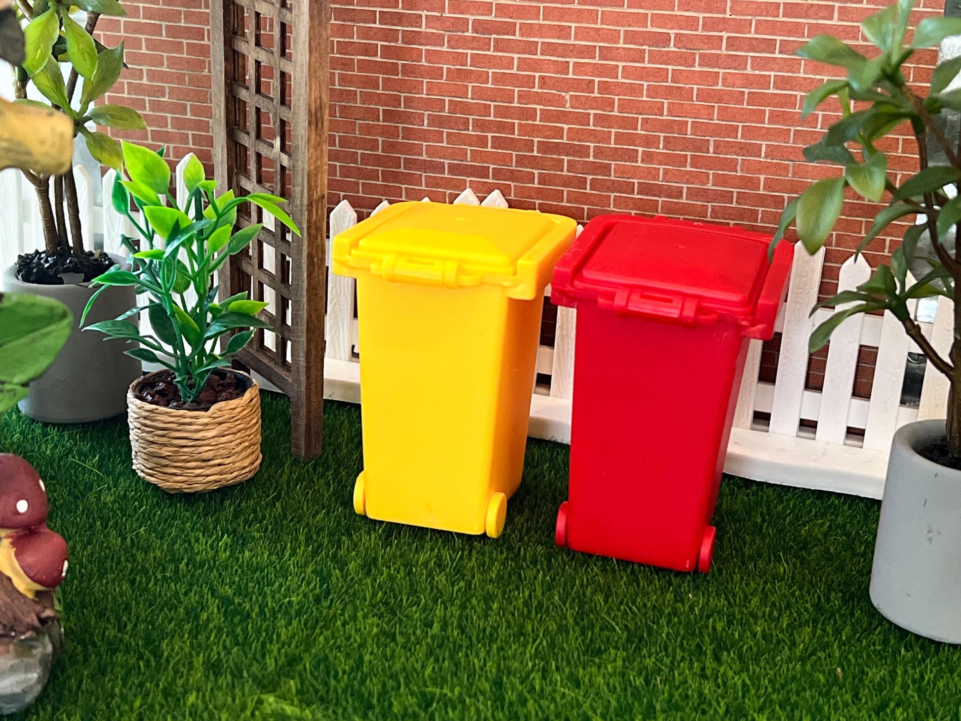 Miniature 1:12 Scale Trash Cans, Red or Yellow Bins with Lid & Rolling Wheels __etsy:7322028743