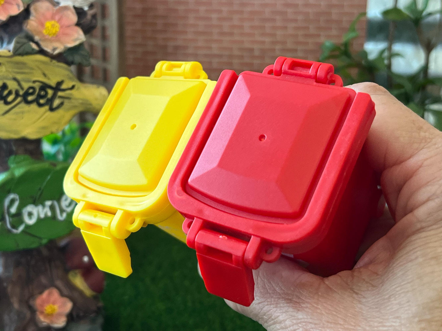 Miniature 1:12 Scale Trash Cans, Red or Yellow Bins with Lid & Rolling Wheels __etsy:7322028727