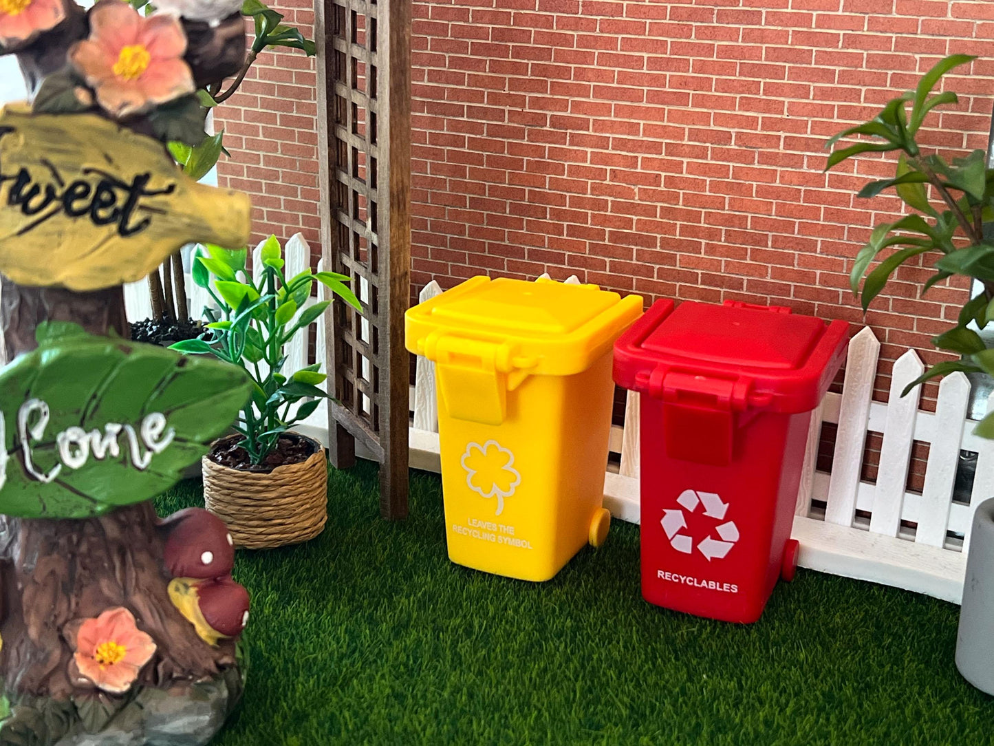 Miniature 1:12 Scale Trash Cans, Red or Yellow Bins with Lid & Rolling Wheels __etsy:7274076862