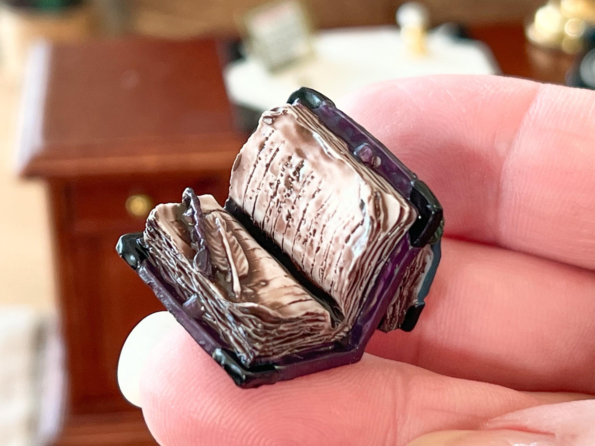 Miniature 1:12 Scale Vintage Resin Books – Dollhouse Library & Office Accessory – Old World Style __etsy:7269799603