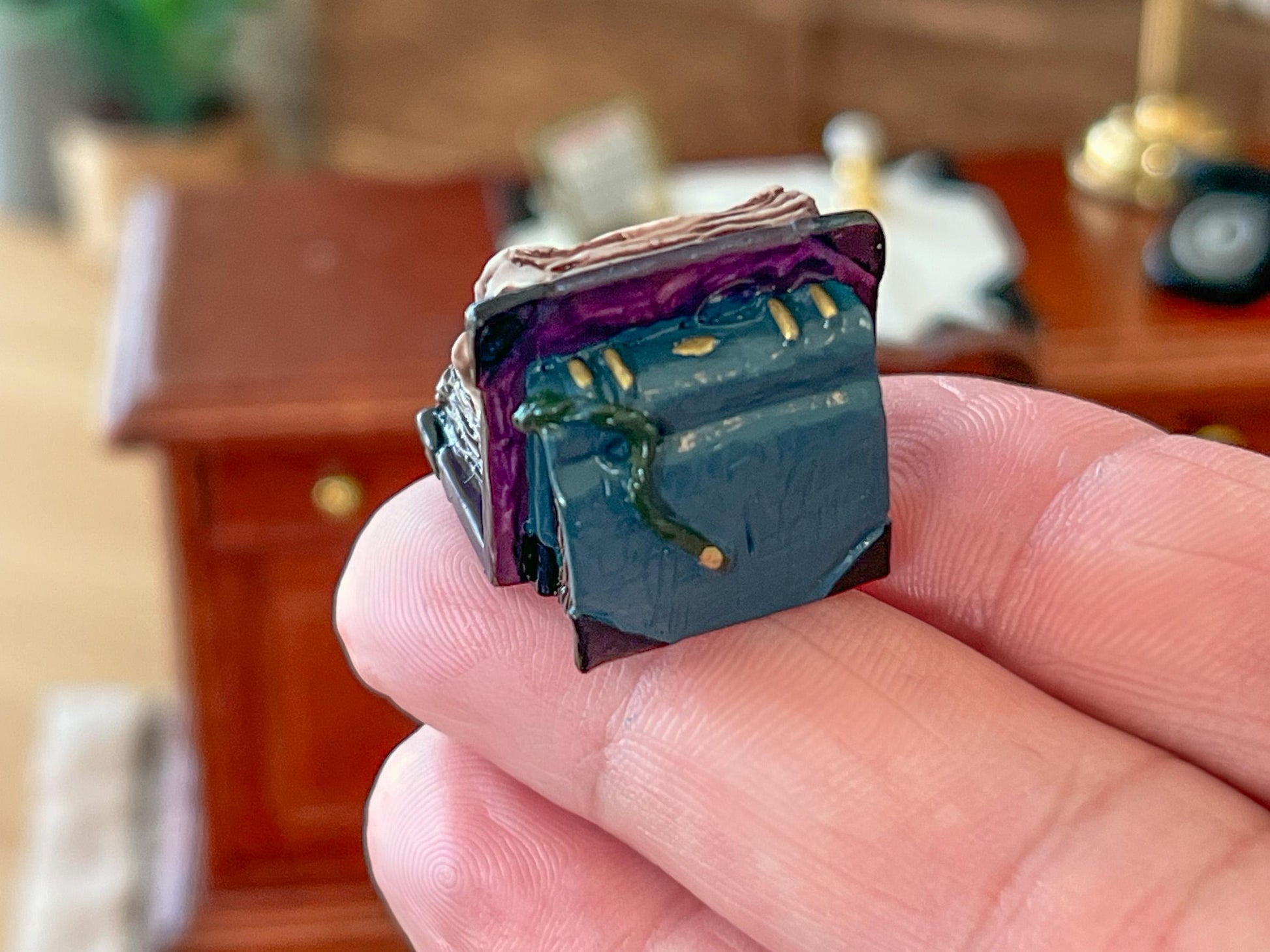 Miniature 1:12 Scale Vintage Resin Books – Dollhouse Library & Office Accessory – Old World Style __etsy:7269799575