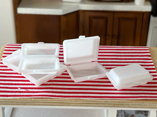The most adorable and realistic take-out containers made of plastic look alike Styrofoam, you can fit one or two items depending on size. See my other listing if you only want the containers.
Size: 2.5mm*1.6mm*8mm __etsy:6109286839