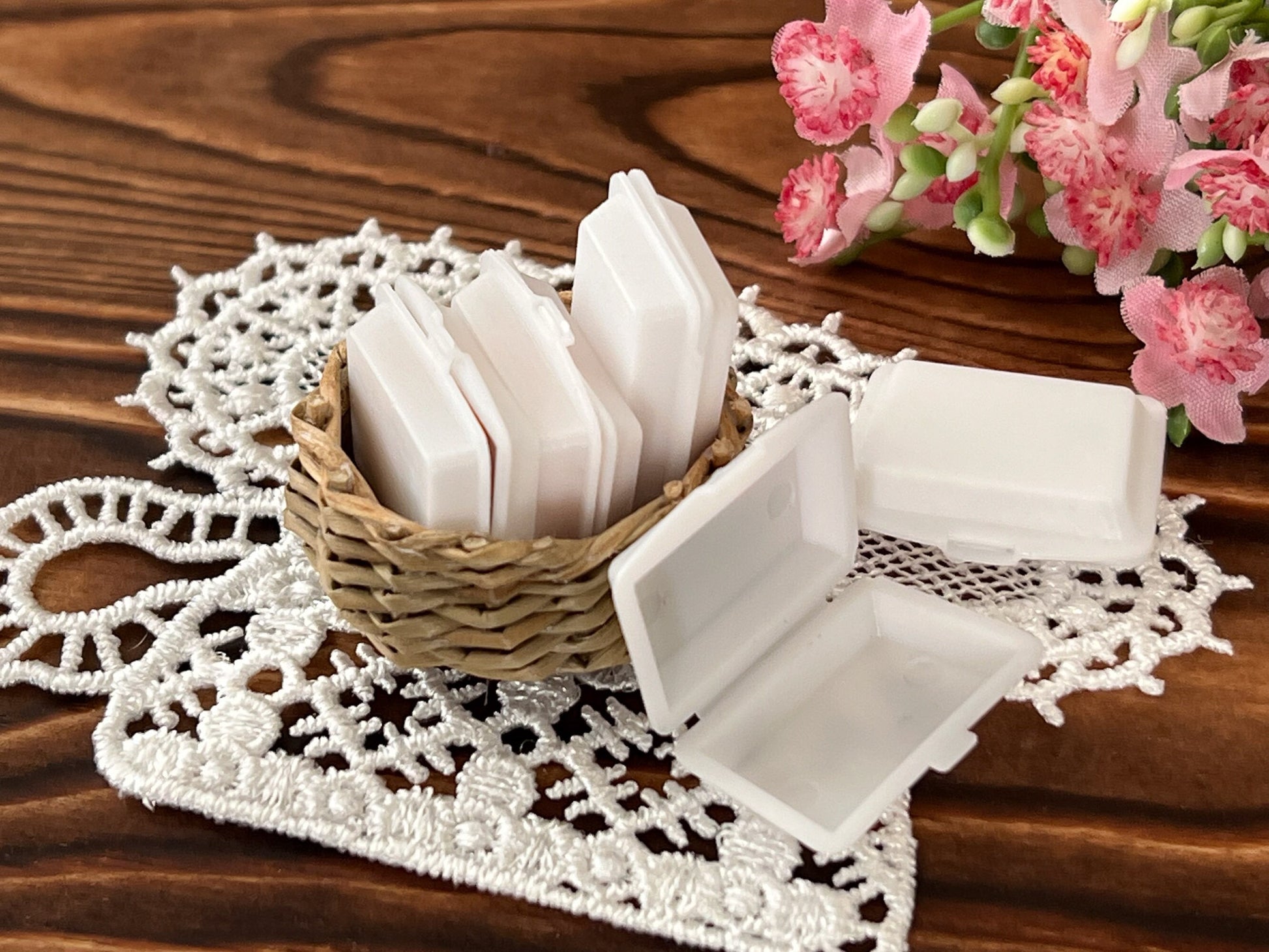 Miniature Take-Out Containers – 1:12 Scale Dollhouse Accessories – 4 PC Dollhouse Styrofoam Lookalike __etsy:6109286905