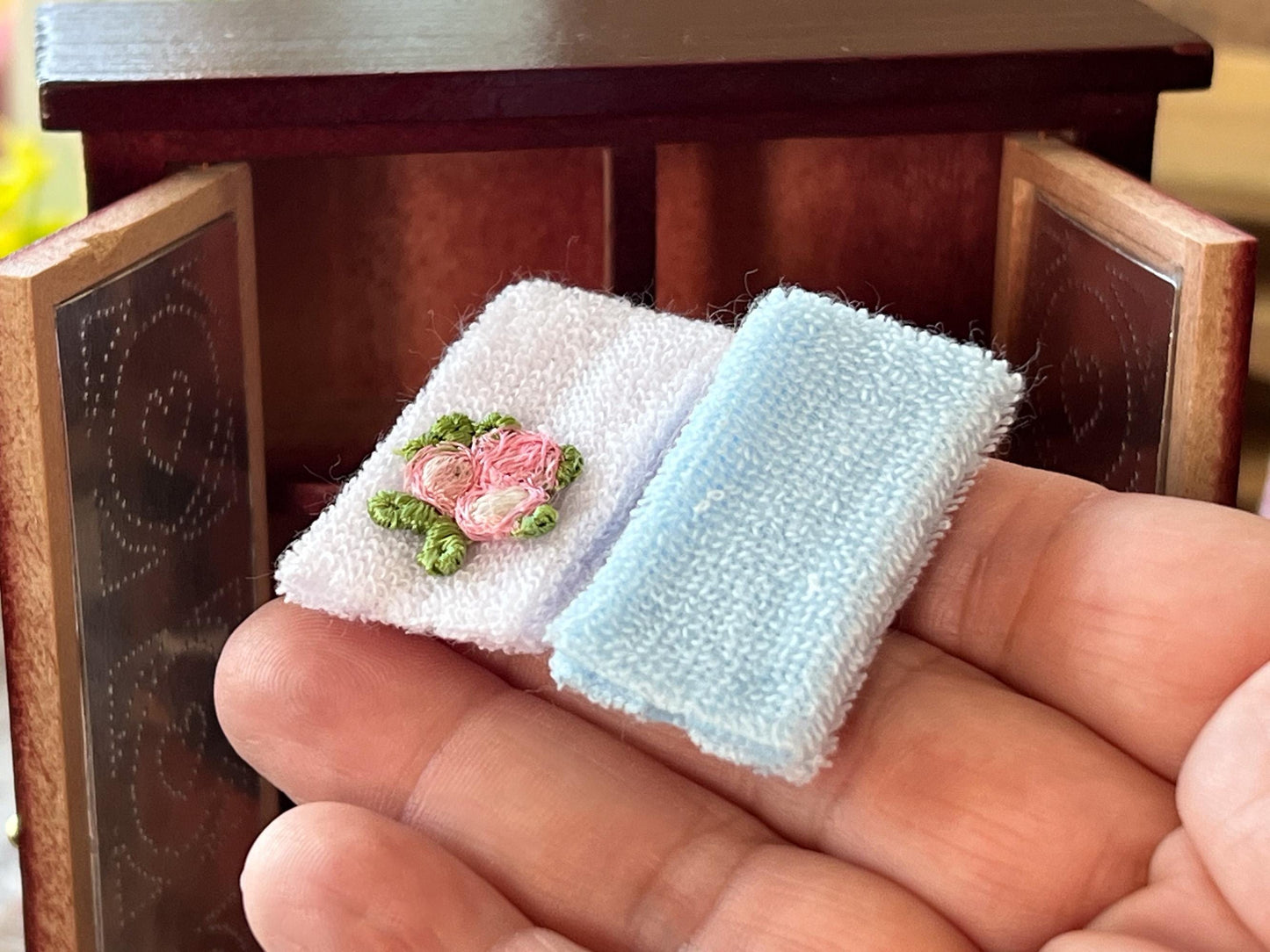 Miniature Towels 1:12 Scale - 2PC Pink and Blue Mini Towel for Dollhouse Bathroom __etsy:6801757714