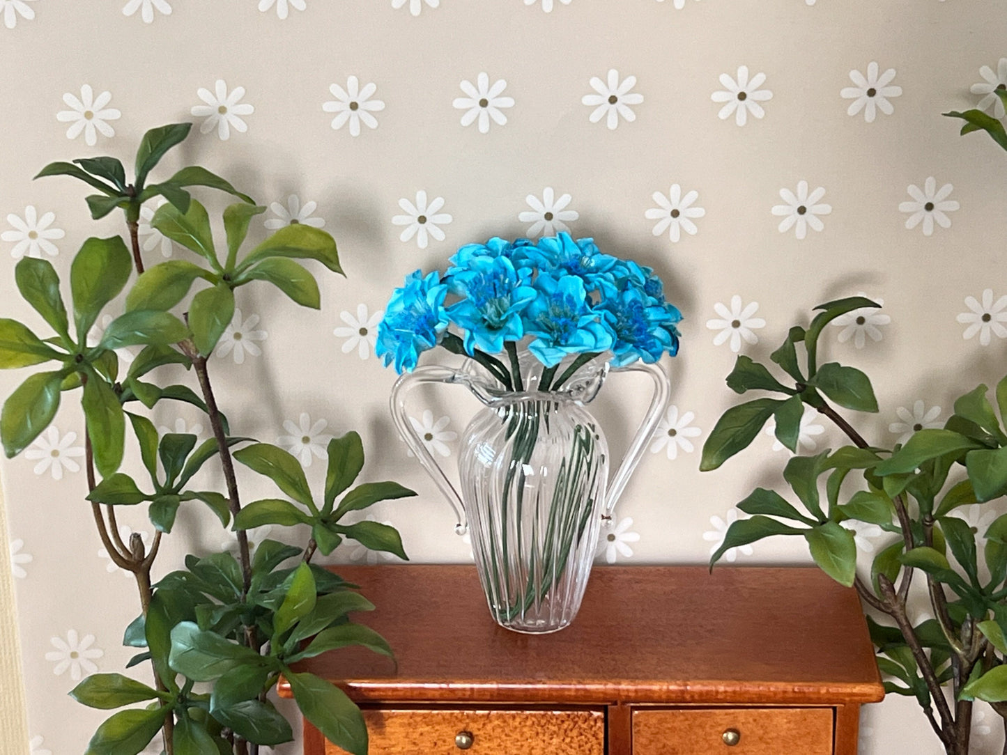 Miniature Transparent Glass Flower Vase, 1:6 Scale – Dollhouse Decor __etsy:6291379552