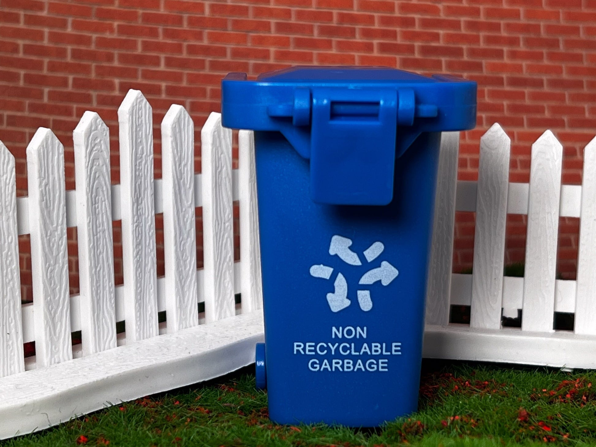 Miniature Trash Cans 1:12 Scale-Dollhouse Bins with Lids and Wheels-Blue or Green __etsy:5369296268