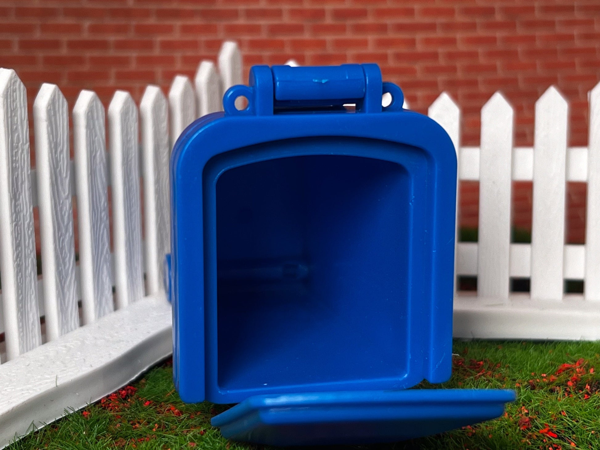 Miniature Trash Cans 1:12 Scale-Dollhouse Bins with Lids and Wheels-Blue or Green __etsy:5417463459