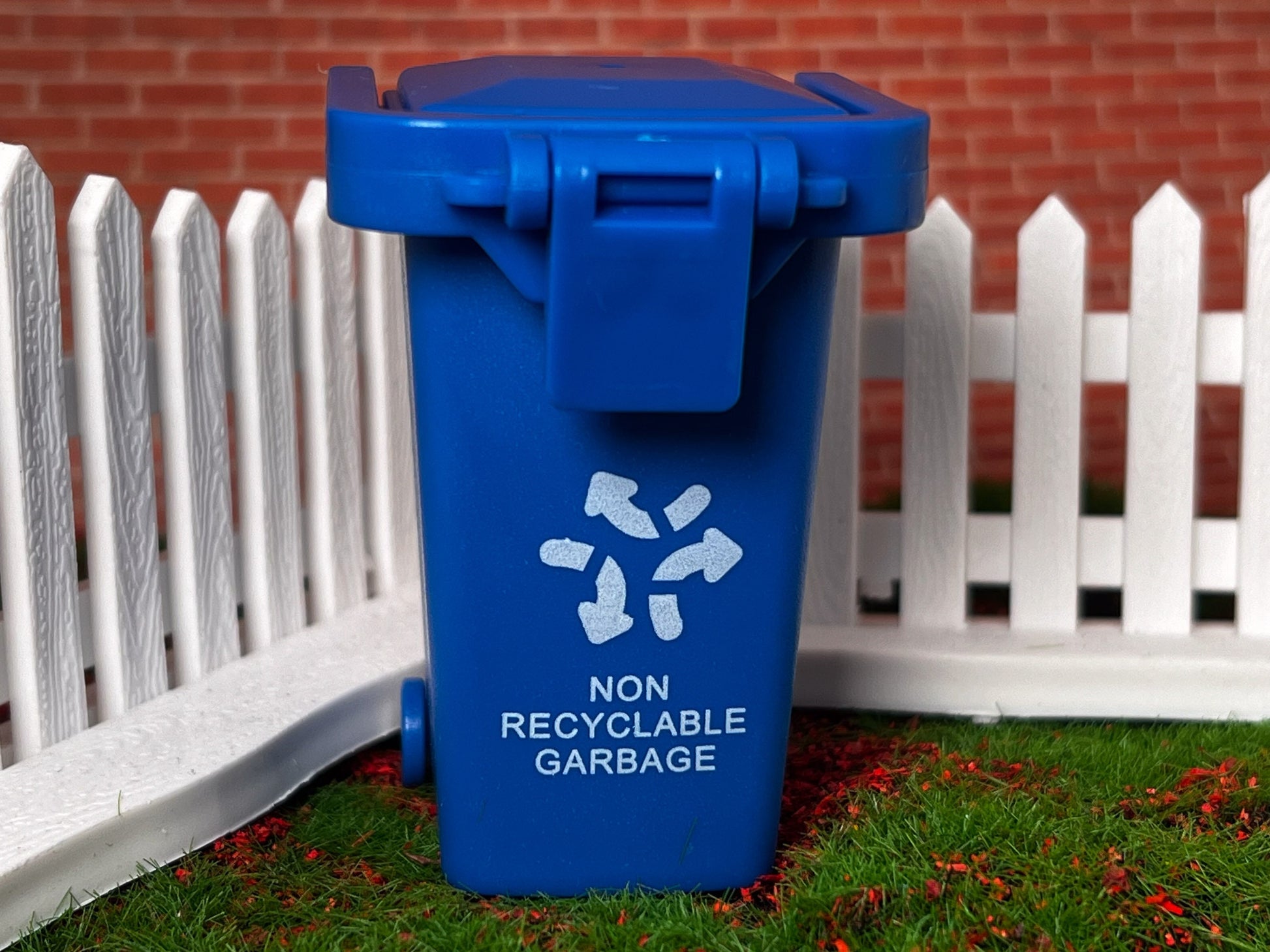 Miniature Trash Cans 1:12 Scale-Dollhouse Bins with Lids and Wheels-Blue or Green __etsy:5417463669