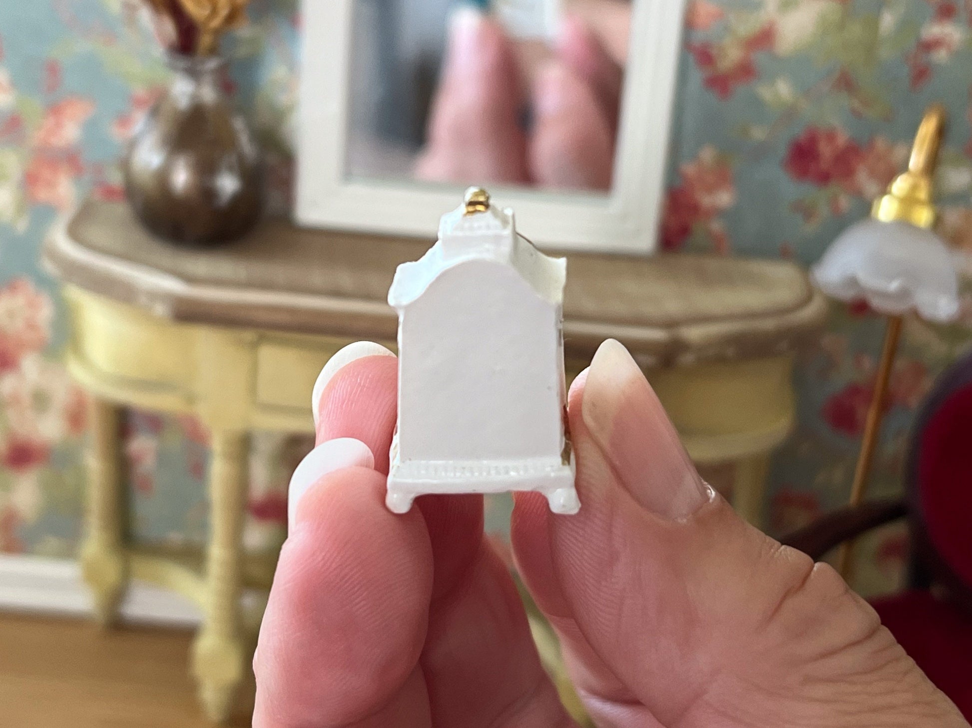 Miniature White Tabletop Clock with Gold Edging, 1:12 Scale Desk, Mantle Clock for Dollhouse __etsy:6019394290