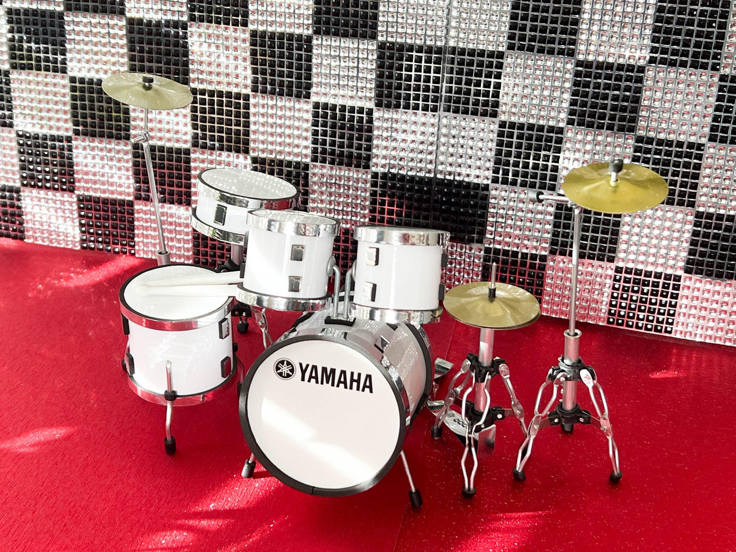 Miniature White YAMAHA Drum Set 1:12 Scale - Dollhouse Music Instruments __etsy:7300279699