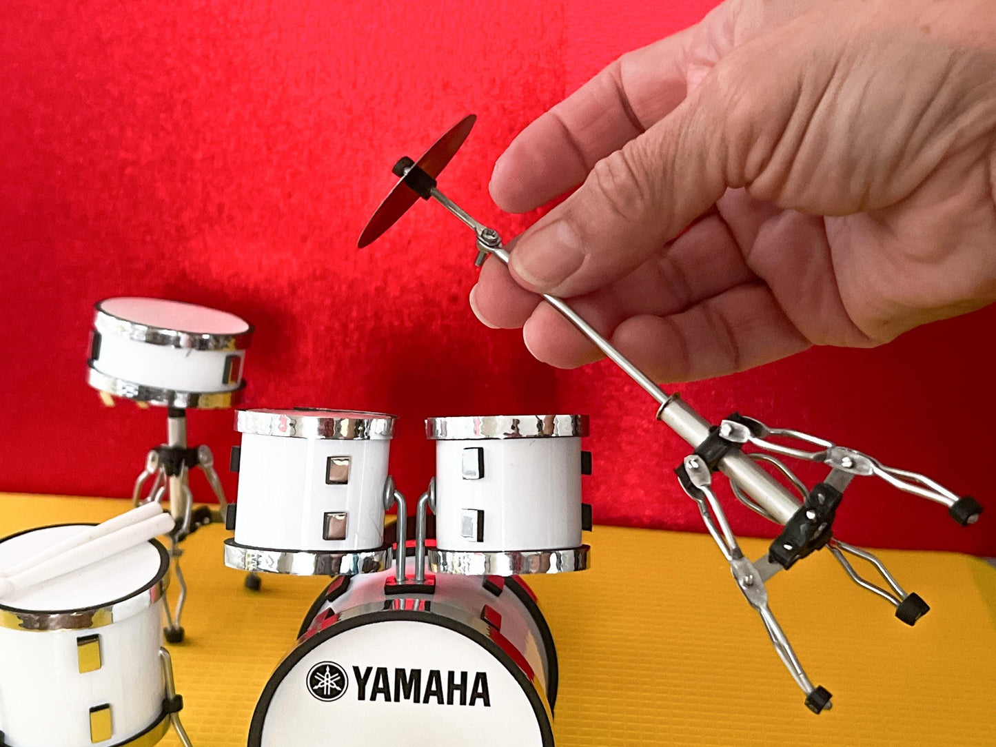 Miniature White YAMAHA Drum Set 1:12 Scale - Dollhouse Music Instruments __etsy:7252329192