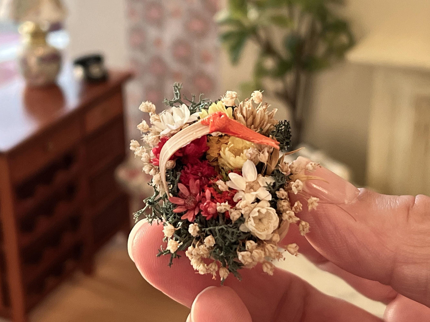 Miniature Wicker Basket 1:12 Scale - Dollhouse Handcrafted Basket with Dried Flowers __etsy:6913166577