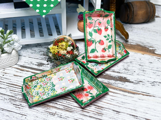 🍷 Elevate Your Dollhouse Décor with this Charming Miniature Wood Tray!
Expertly handcrafted with decoupage paper featuring flower cutout, this miniature tray is painted in pink and green, making it a perfect addition to a cabin scene or country farmhouse setting. Designed with traditional craftsmanship, this exquisite accessory brings character and vintage appeal to your 1:12 scale dollhouse, room box, or house model. __etsy:6735611381