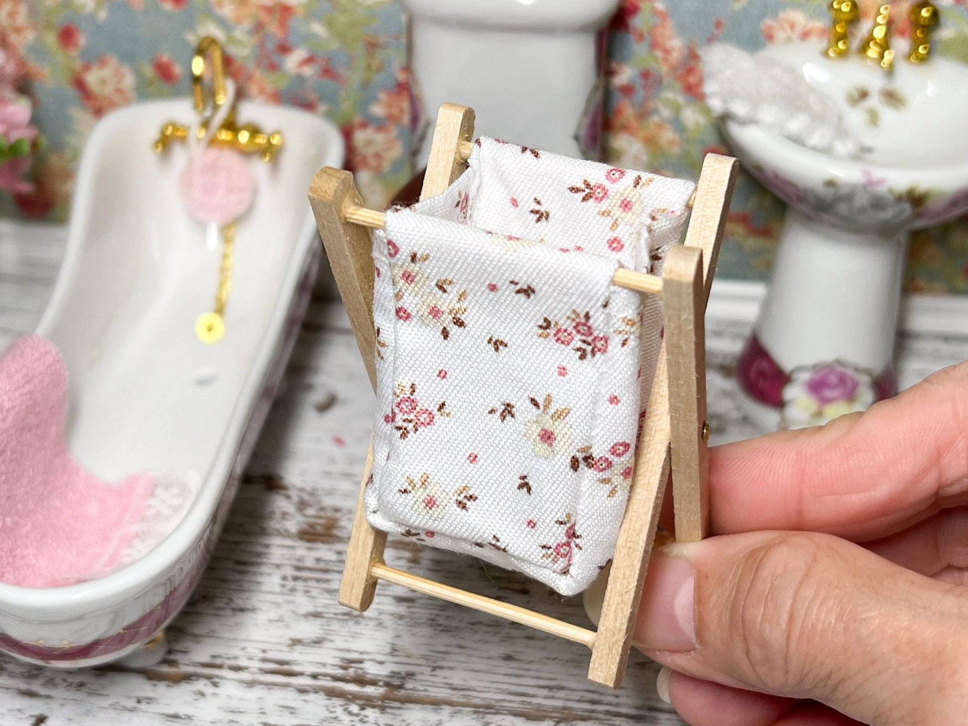 Miniature Wooden Folding Laundry Hamper 1:12 Scale – Dollhouse Bathroom or Laundry Decor __etsy:6661634388