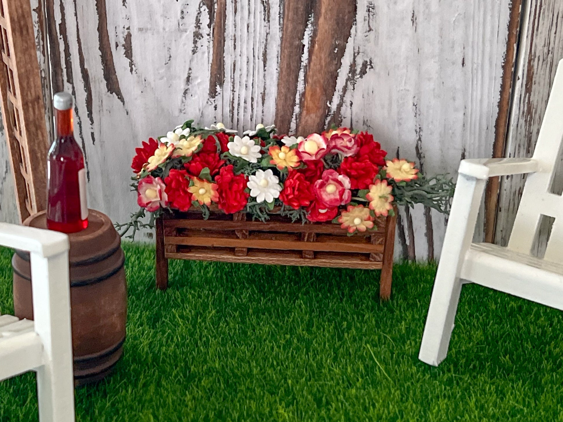 Miniature dark wooden planter box to decorate your dollhouse backyard, front yard, fairy garden, or anywhere in the dollhouse. The box has 3 planter compartments and is made with perfect realistic details. __etsy:6088492339