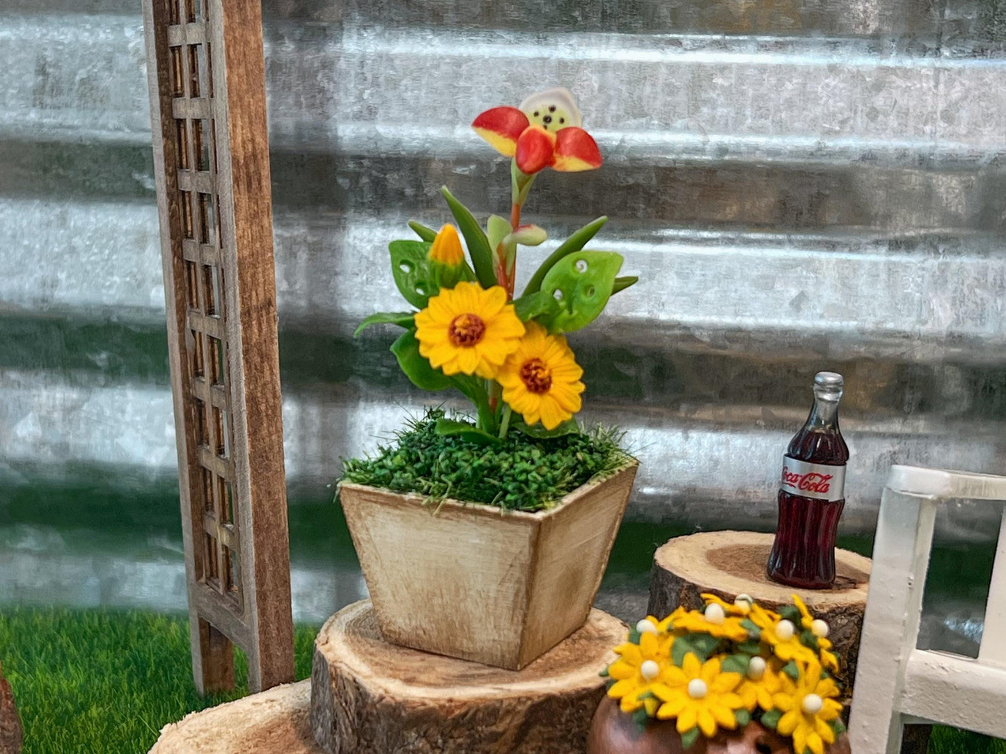 Miniature Wooden Planter with Clay Flowers 1:12 Scale – Dollhouse Patio and Table Decor __etsy:7116433818