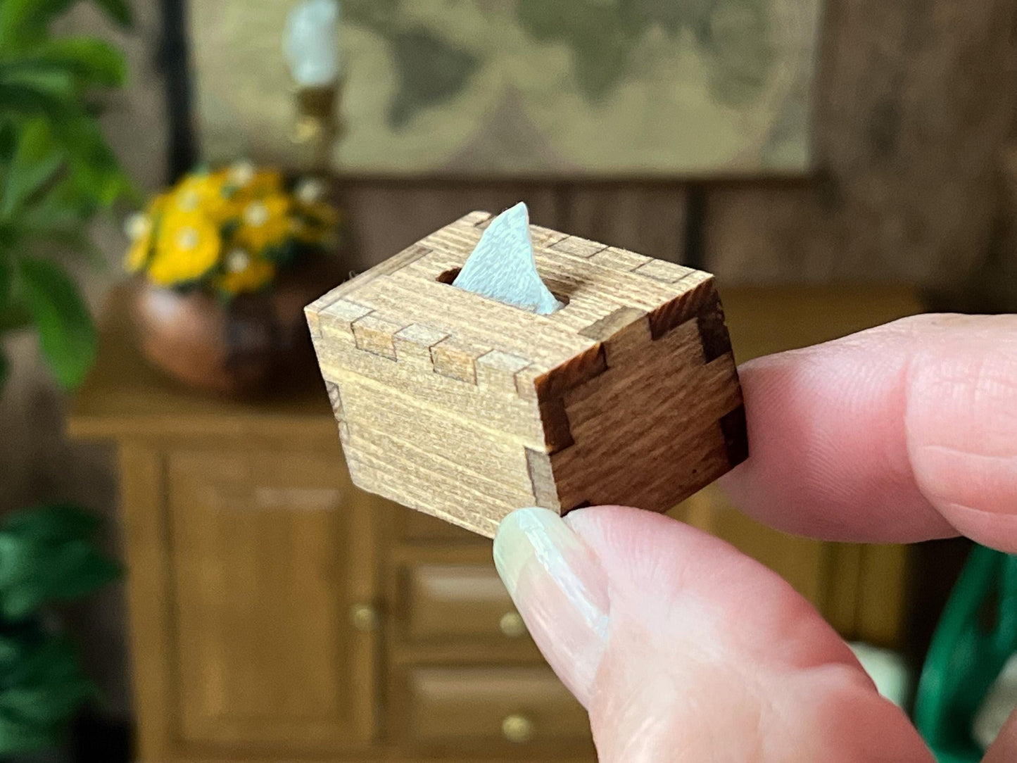 Miniature Wooden Tissue Box with Paper – 1:12 Scale Dollhouse Bathroom or Bedroom Accessory __etsy:7025296527
