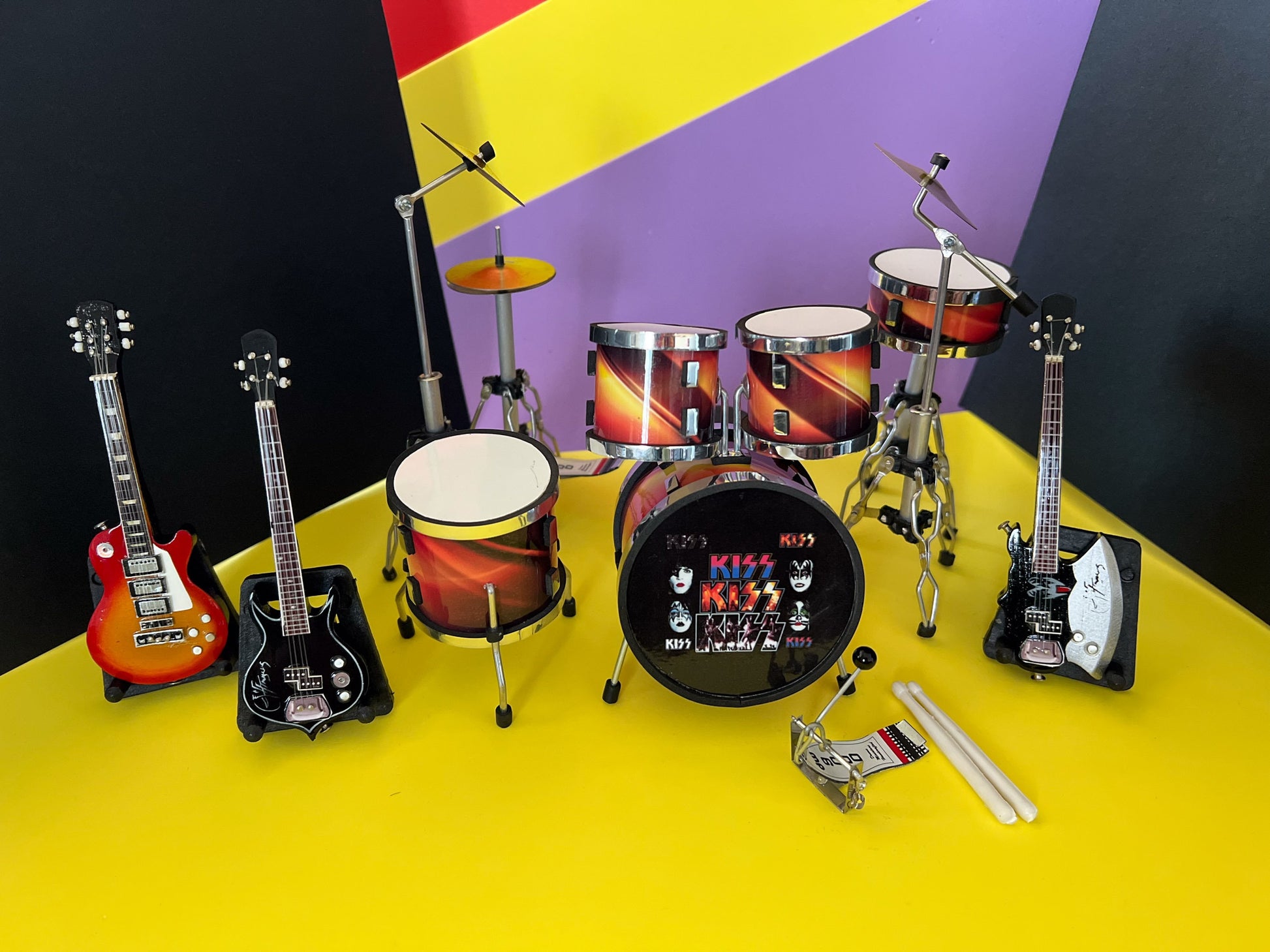 Miniature KISS Drum and Guitar Set - 1:12 Scale  -  Dollhouse Music Room Drums __etsy:5733158867