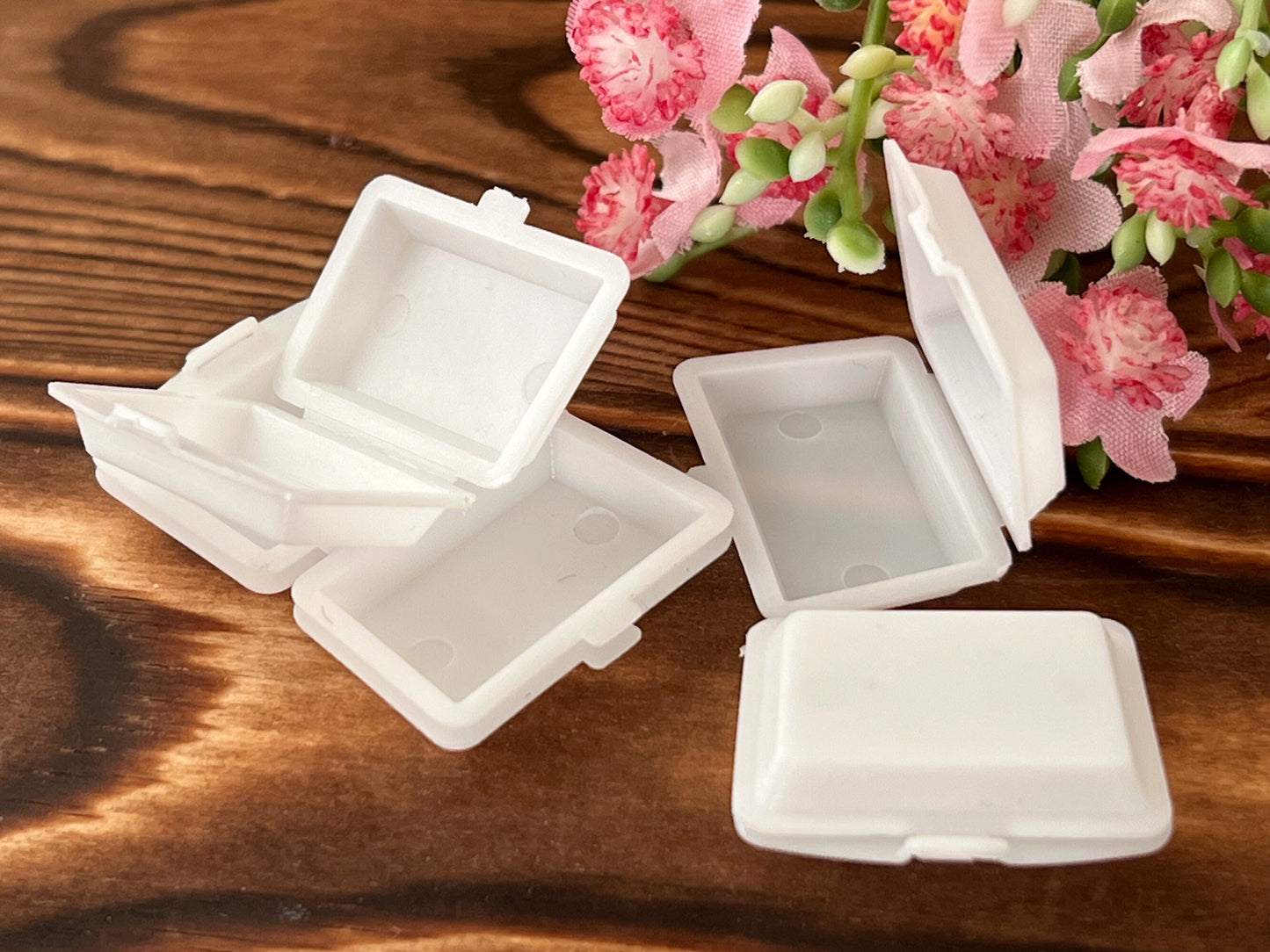 Miniature Take-Out Container 1:12 Scale with Pancakes & Danishes –  Dollhouse Realistic Styrofoam-Style Box __etsy:6060419682