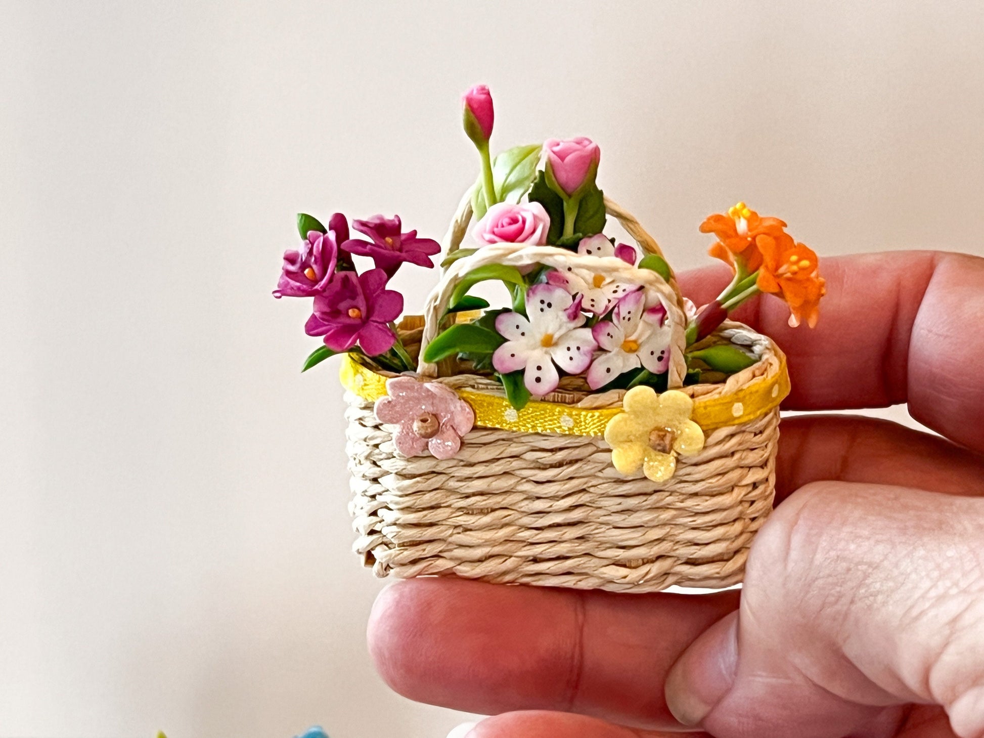 Dollhouse Miniature 1 PC-1:6 Scale Rectangular Wicker Basket, Polymer Clay Flowers, Dollhouse Table Decor, Doll Easter Wicker Basket __etsy:6254299016