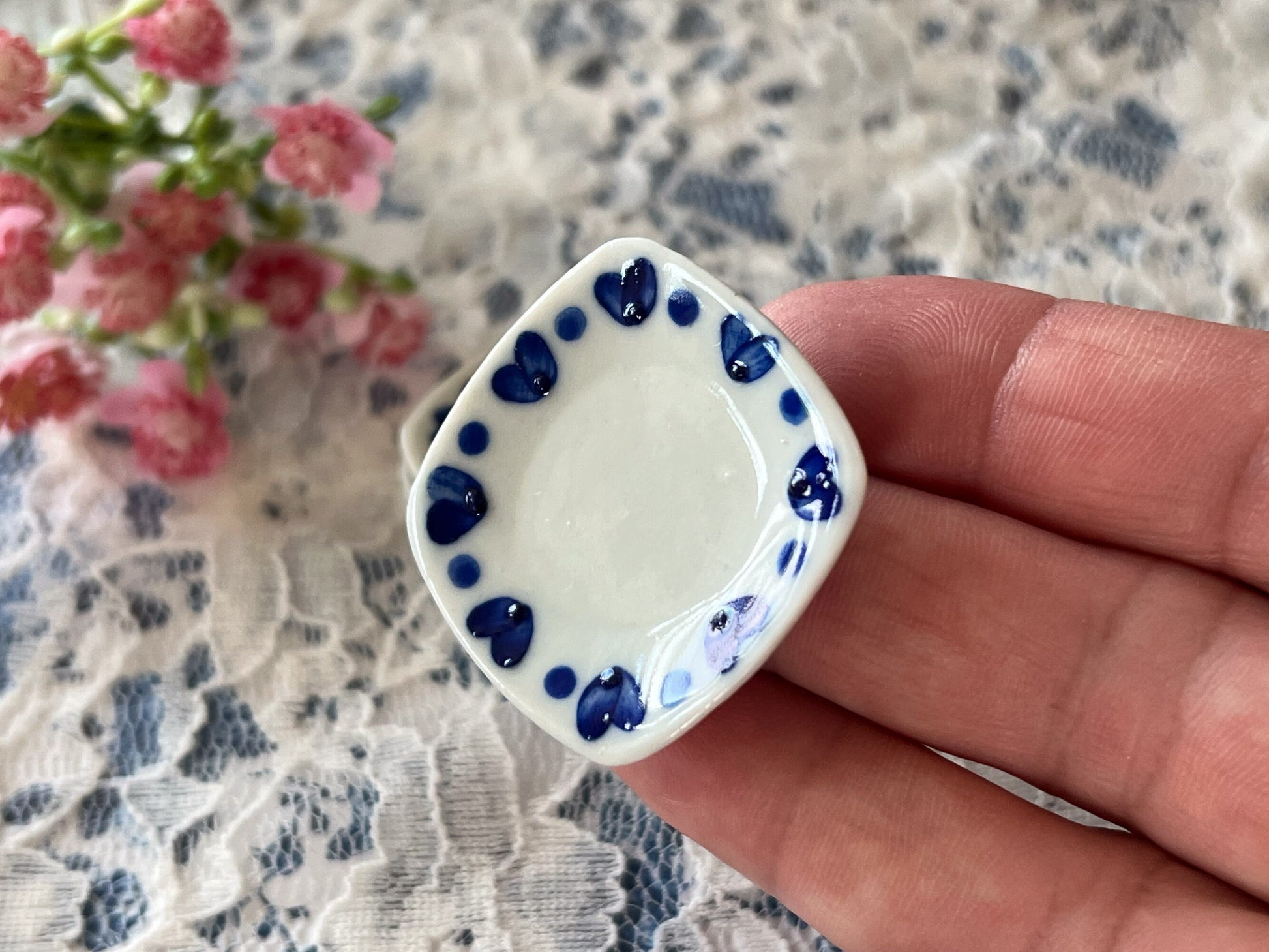 Dollhouse Miniature Dinner Plates – 1:6 Scale Square Plate Set of 4 | White with Blue Hearts | Dollhouse Kitchen or Dining Room Decor __etsy:6286476933