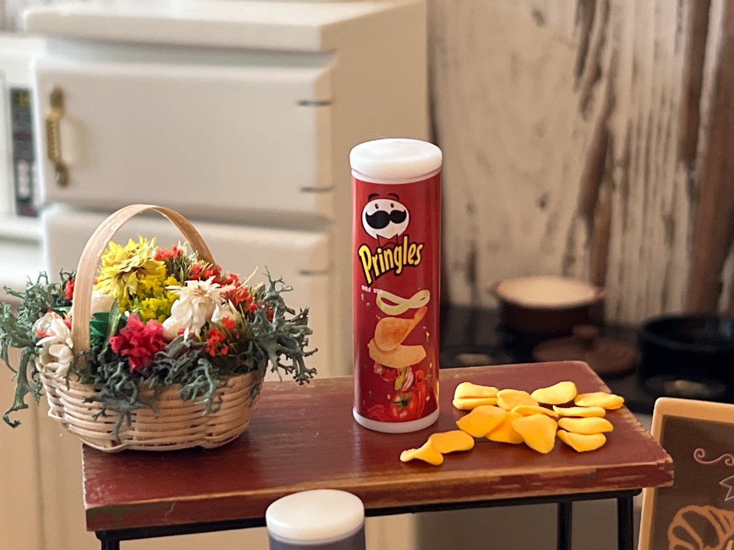 Miniature Potato Chips – 1:12 Scale – Dollhouse Realistic Cans with Chips Inside __etsy:6462531098