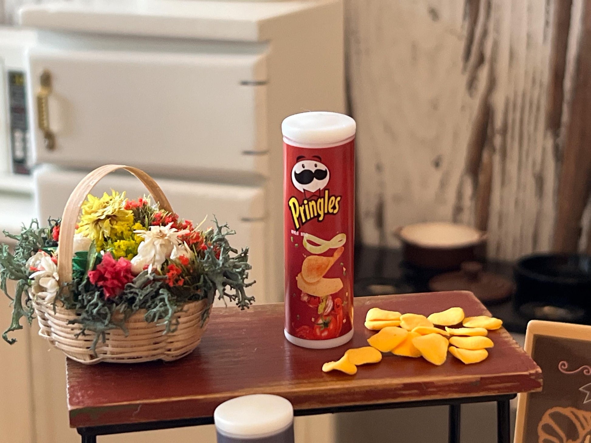 Miniature Potato Chips – 1:12 Scale – Dollhouse Realistic Cans with Chips Inside __etsy:6462531098