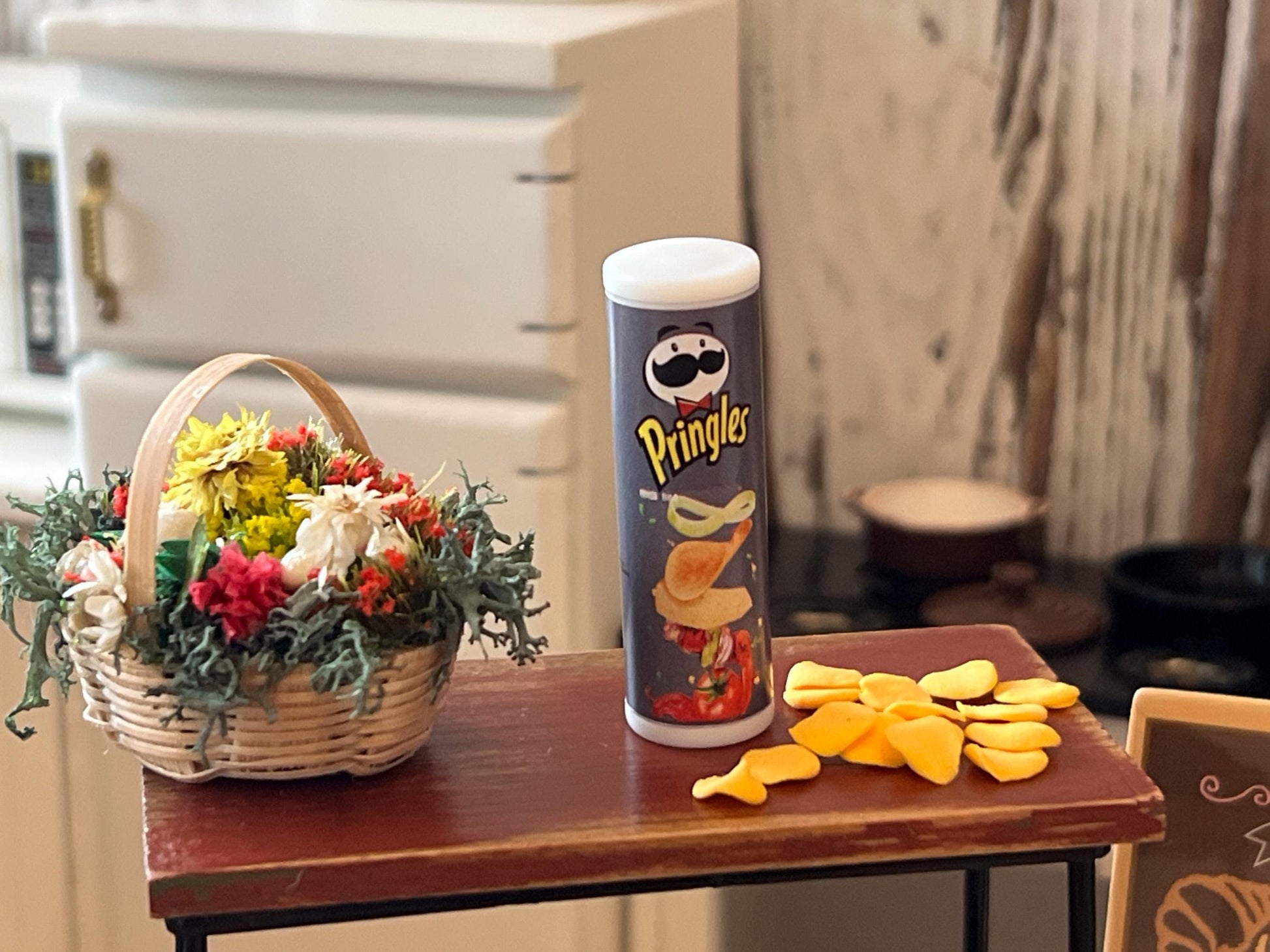 Miniature Potato Chips – 1:12 Scale – Dollhouse Realistic Cans with Chips Inside __etsy:6462531100
