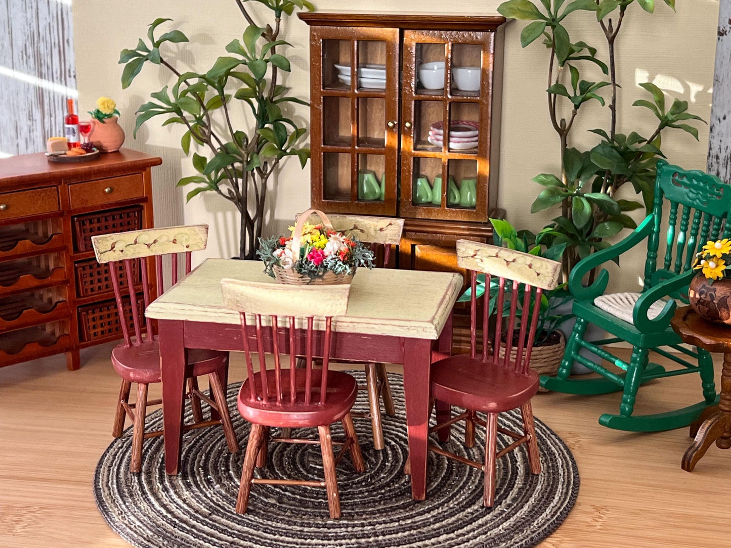 Dollhouse Dining Set – Distressed Painted Table & Chairs, 1:12 Scale __etsy:6661655801