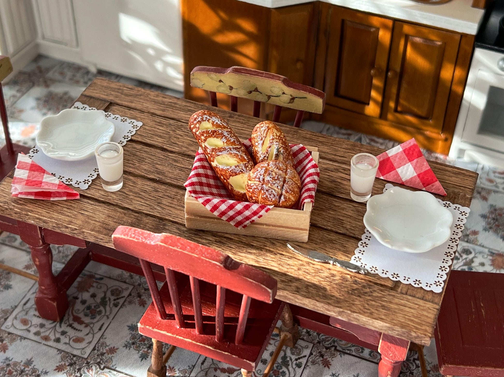 Miniature 1:12 Scale French Bread in Wooden Crate – Bakery Loaves with Gingham Lining __etsy:6792484703